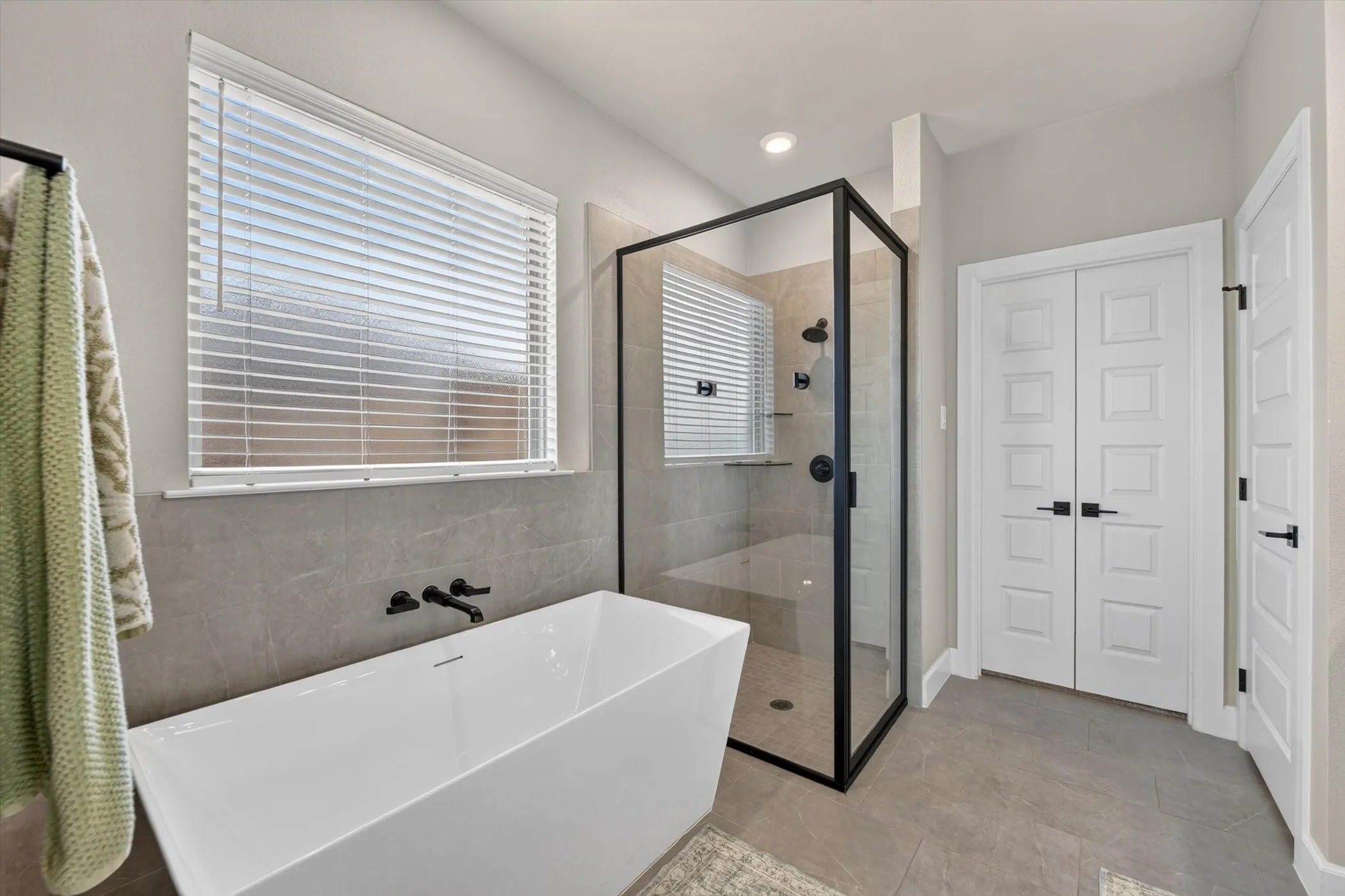 Single Family Residence For Sale in Johnson County , 1720 River Bend Road, Burleson, Texas 76028, 3 Bedroom, 2 Bathroom, 2 Garage spaces, 1,770 Sqft, built in 2025, mls#21343041, Real Estate Agent in Burleson, Homes For Sale in Johnson county, Homes For Sale in Burleson, Realtor in Burleson Texas, Real Estate Brokerage Independent Realty Texas, Luminita Cordes Realtor