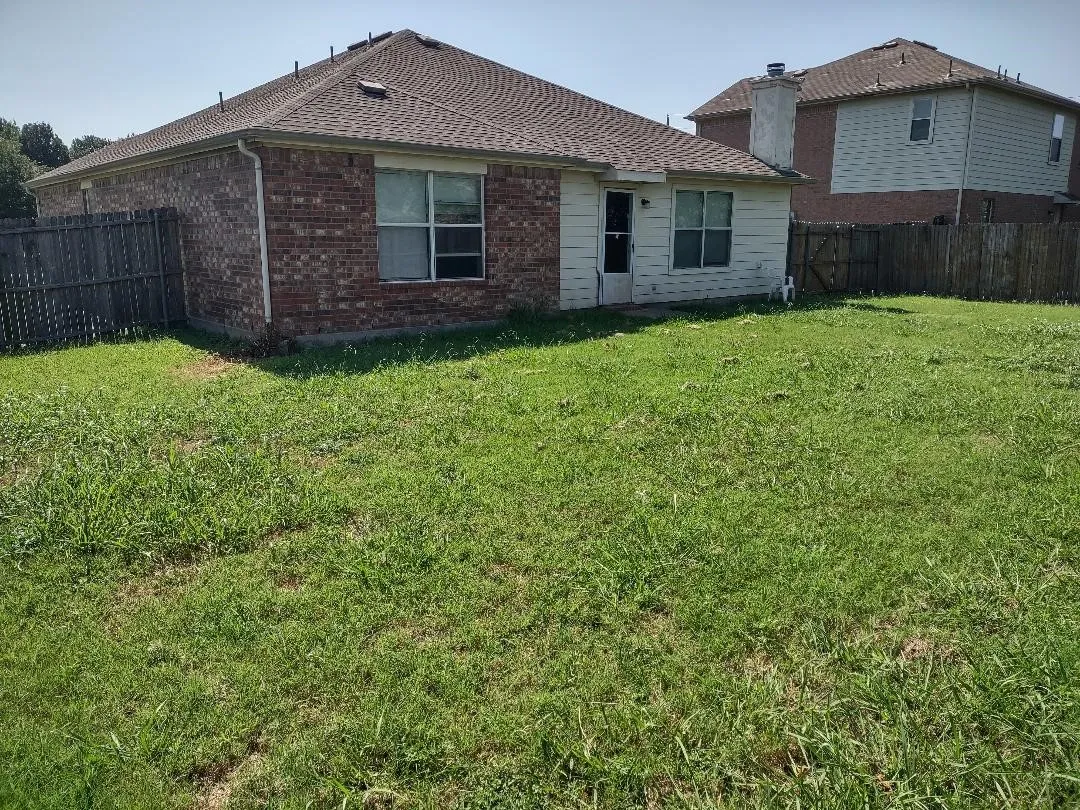 Single Family Residence For Rent in Dallas County , 1613 Wavecrest Drive, Glenn Heights, Texas 75154, 4 Bedroom, 2 Bathroom, 2 Garage spaces, 1,653 Sqft, built in 2004, mls#21347639, Real Estate Agent in Glenn Heights, Homes For Rent in Dallas county, Homes For Rent in Glenn Heights, Realtor in Glenn Heights Texas, Real Estate Brokerage Independent Realty Texas, Luminita Cordes Realtor