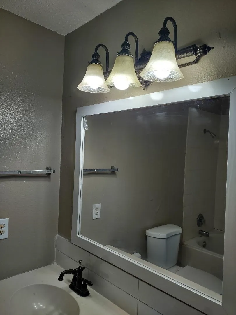 Single Family Residence For Rent in Dallas County , 1613 Wavecrest Drive, Glenn Heights, Texas 75154, 4 Bedroom, 2 Bathroom, 2 Garage spaces, 1,653 Sqft, built in 2004, mls#21347639, Real Estate Agent in Glenn Heights, Homes For Rent in Dallas county, Homes For Rent in Glenn Heights, Realtor in Glenn Heights Texas, Real Estate Brokerage Independent Realty Texas, Luminita Cordes Realtor