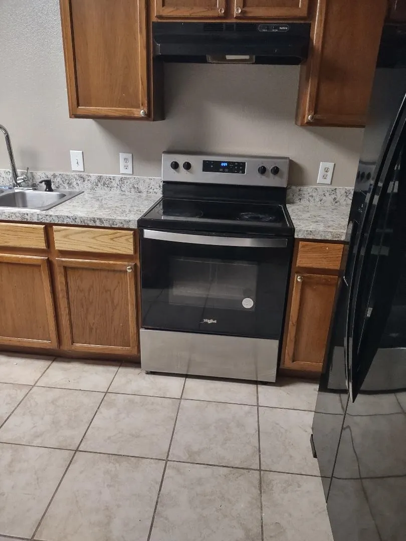Single Family Residence For Rent in Dallas County , 1613 Wavecrest Drive, Glenn Heights, Texas 75154, 4 Bedroom, 2 Bathroom, 2 Garage spaces, 1,653 Sqft, built in 2004, mls#21347639, Real Estate Agent in Glenn Heights, Homes For Rent in Dallas county, Homes For Rent in Glenn Heights, Realtor in Glenn Heights Texas, Real Estate Brokerage Independent Realty Texas, Luminita Cordes Realtor