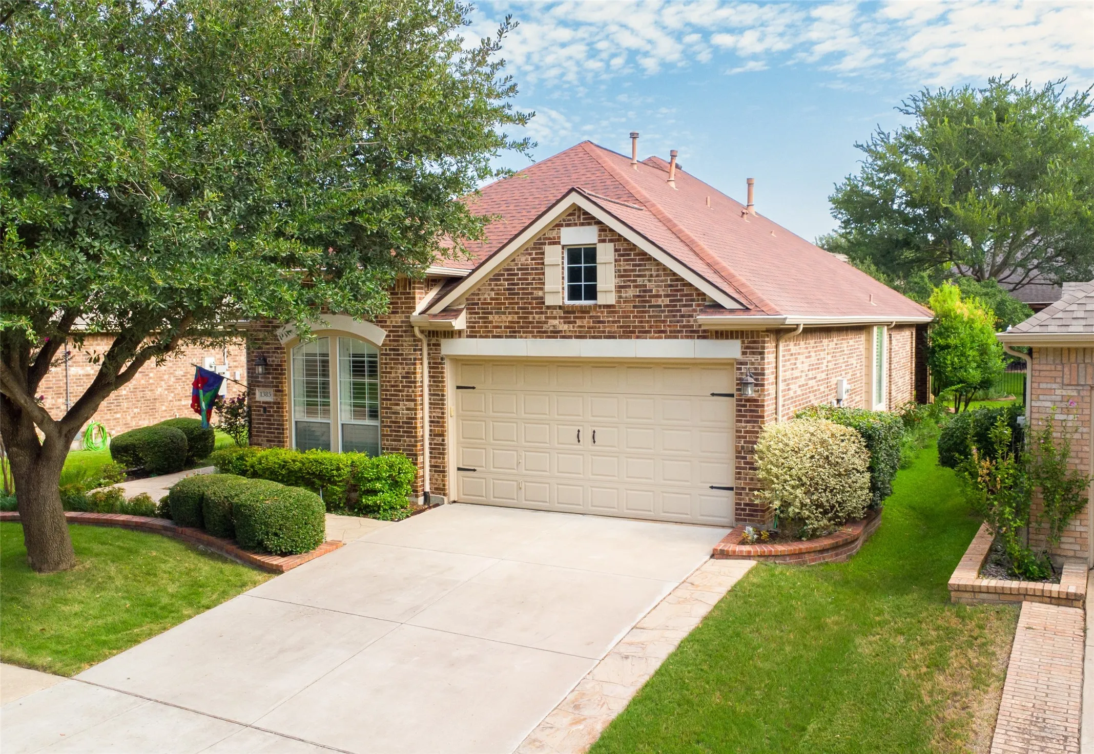 Single Family Residence For Sale in Collin County , 1385 Sagebrook Drive, Fairview, Texas 75069, 2 Bedroom, 2 Bathroom, 2 Garage spaces, 1,848 Sqft, built in 2001, mls#21345114, Real Estate Agent in Fairview, Homes For Sale in Collin county, Homes For Sale in Fairview, Realtor in Fairview Texas, Real Estate Brokerage Independent Realty Texas, Luminita Cordes Realtor