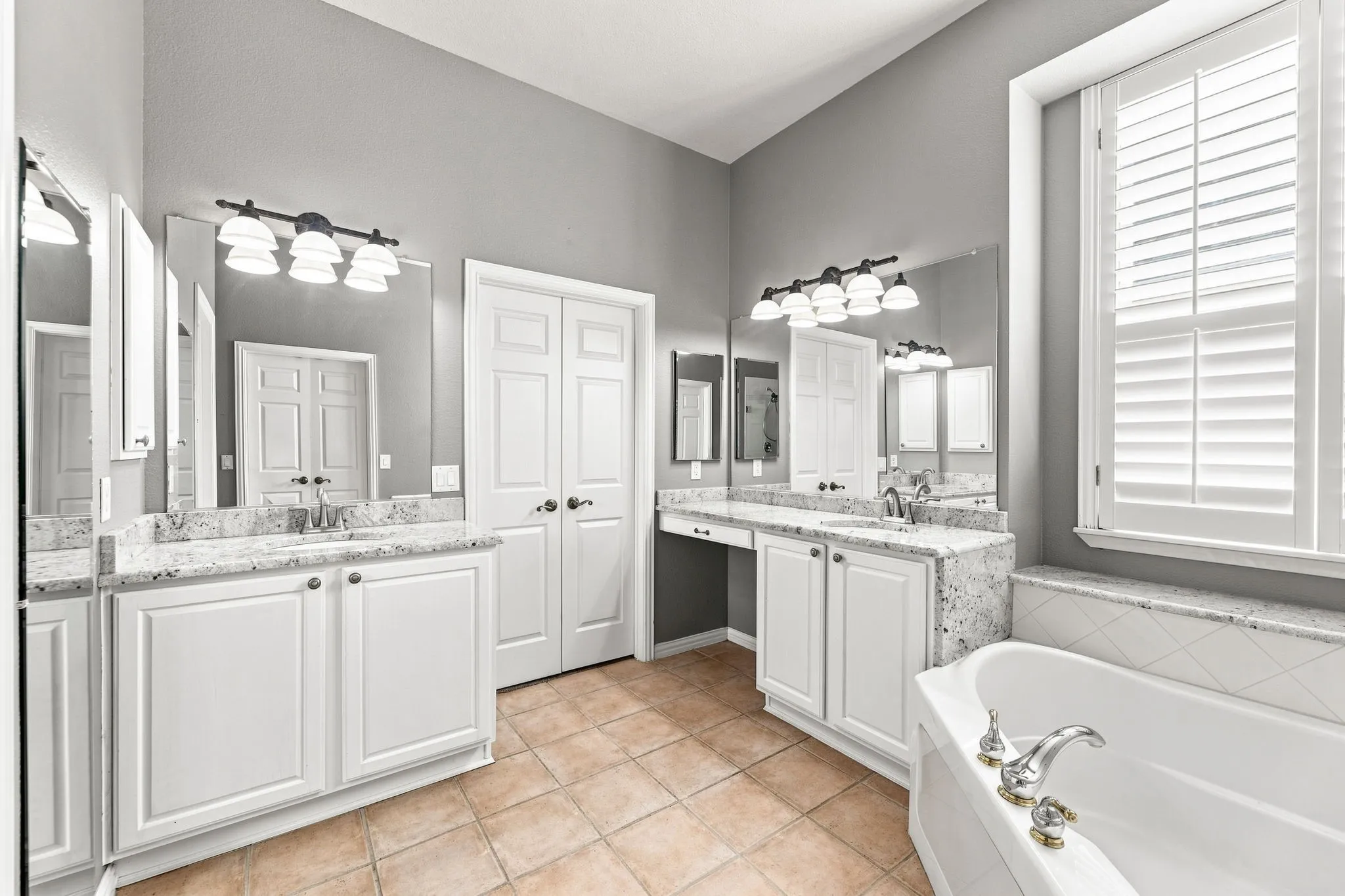Single Family Residence For Sale in Collin County , 1385 Sagebrook Drive, Fairview, Texas 75069, 2 Bedroom, 2 Bathroom, 2 Garage spaces, 1,848 Sqft, built in 2001, mls#21345114, Real Estate Agent in Fairview, Homes For Sale in Collin county, Homes For Sale in Fairview, Realtor in Fairview Texas, Real Estate Brokerage Independent Realty Texas, Luminita Cordes Realtor