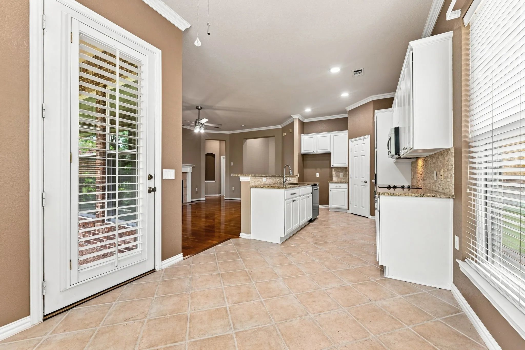 Single Family Residence For Sale in Collin County , 1385 Sagebrook Drive, Fairview, Texas 75069, 2 Bedroom, 2 Bathroom, 2 Garage spaces, 1,848 Sqft, built in 2001, mls#21345114, Real Estate Agent in Fairview, Homes For Sale in Collin county, Homes For Sale in Fairview, Realtor in Fairview Texas, Real Estate Brokerage Independent Realty Texas, Luminita Cordes Realtor