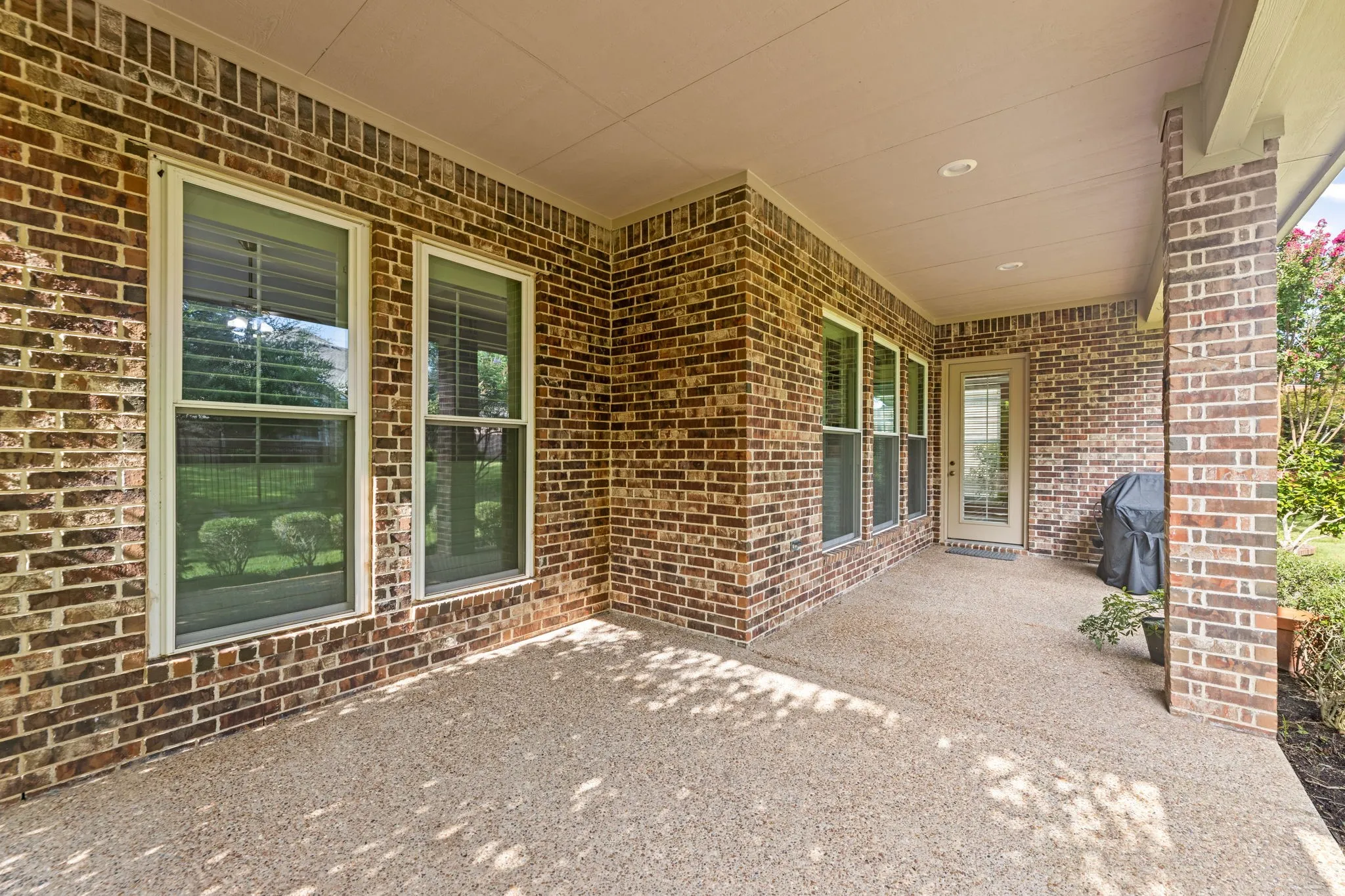 Single Family Residence For Sale in Collin County , 1385 Sagebrook Drive, Fairview, Texas 75069, 2 Bedroom, 2 Bathroom, 2 Garage spaces, 1,848 Sqft, built in 2001, mls#21345114, Real Estate Agent in Fairview, Homes For Sale in Collin county, Homes For Sale in Fairview, Realtor in Fairview Texas, Real Estate Brokerage Independent Realty Texas, Luminita Cordes Realtor