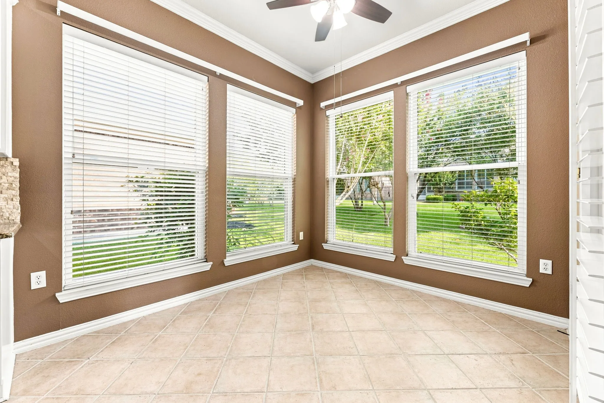Single Family Residence For Sale in Collin County , 1385 Sagebrook Drive, Fairview, Texas 75069, 2 Bedroom, 2 Bathroom, 2 Garage spaces, 1,848 Sqft, built in 2001, mls#21345114, Real Estate Agent in Fairview, Homes For Sale in Collin county, Homes For Sale in Fairview, Realtor in Fairview Texas, Real Estate Brokerage Independent Realty Texas, Luminita Cordes Realtor