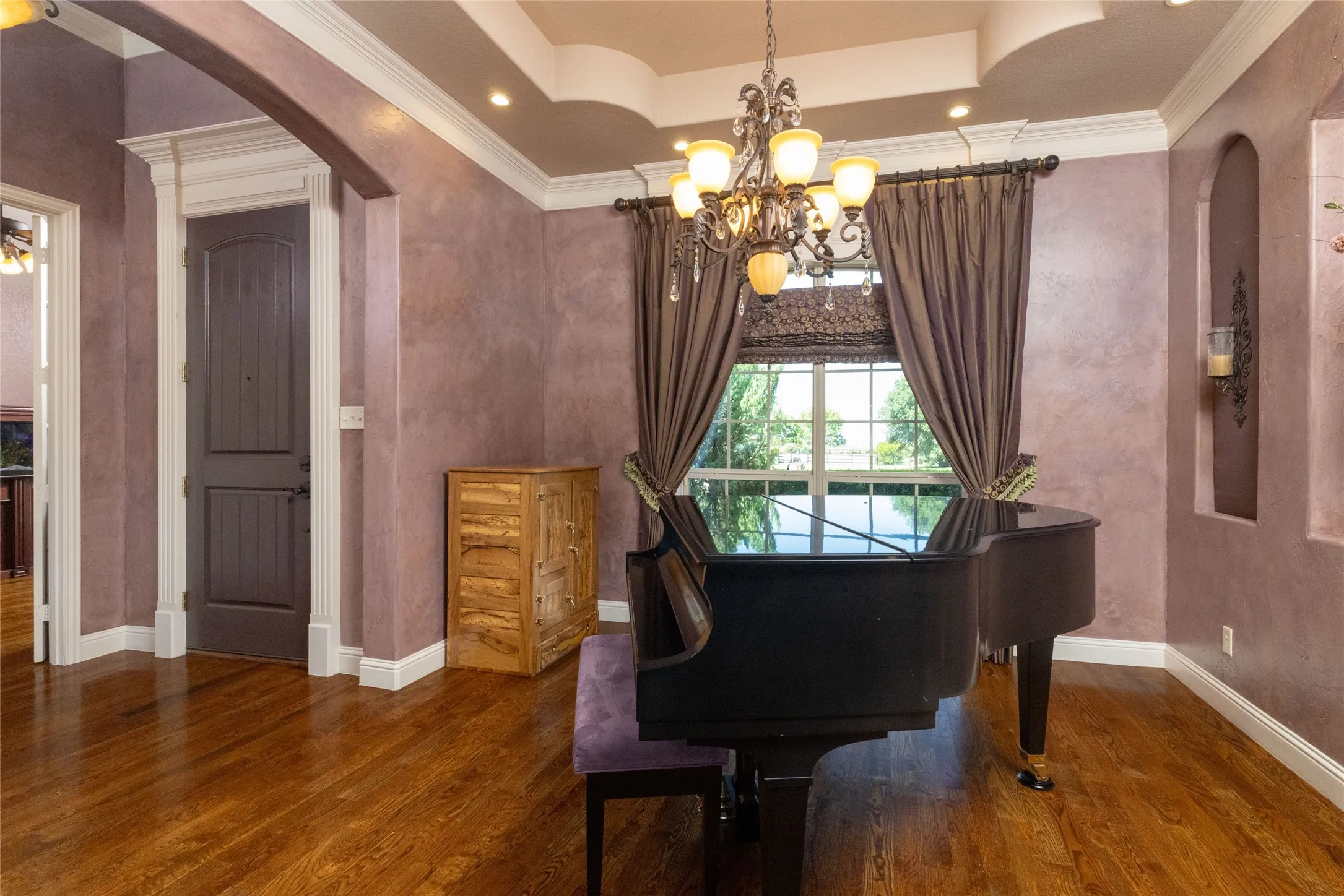 Single Family Residence For Sale in Tarrant County , 11082 Sarah Lane, Fort Worth, Texas 76179, 4 Bedroom, 3 Bathroom, 3 Garage spaces, 2,398 Sqft, built in 2006, mls#21347459, Real Estate Agent in Fort Worth, Homes For Sale in Tarrant county, Homes For Sale in Fort Worth, Realtor in Fort Worth Texas, Real Estate Brokerage Independent Realty Texas, Luminita Cordes Realtor