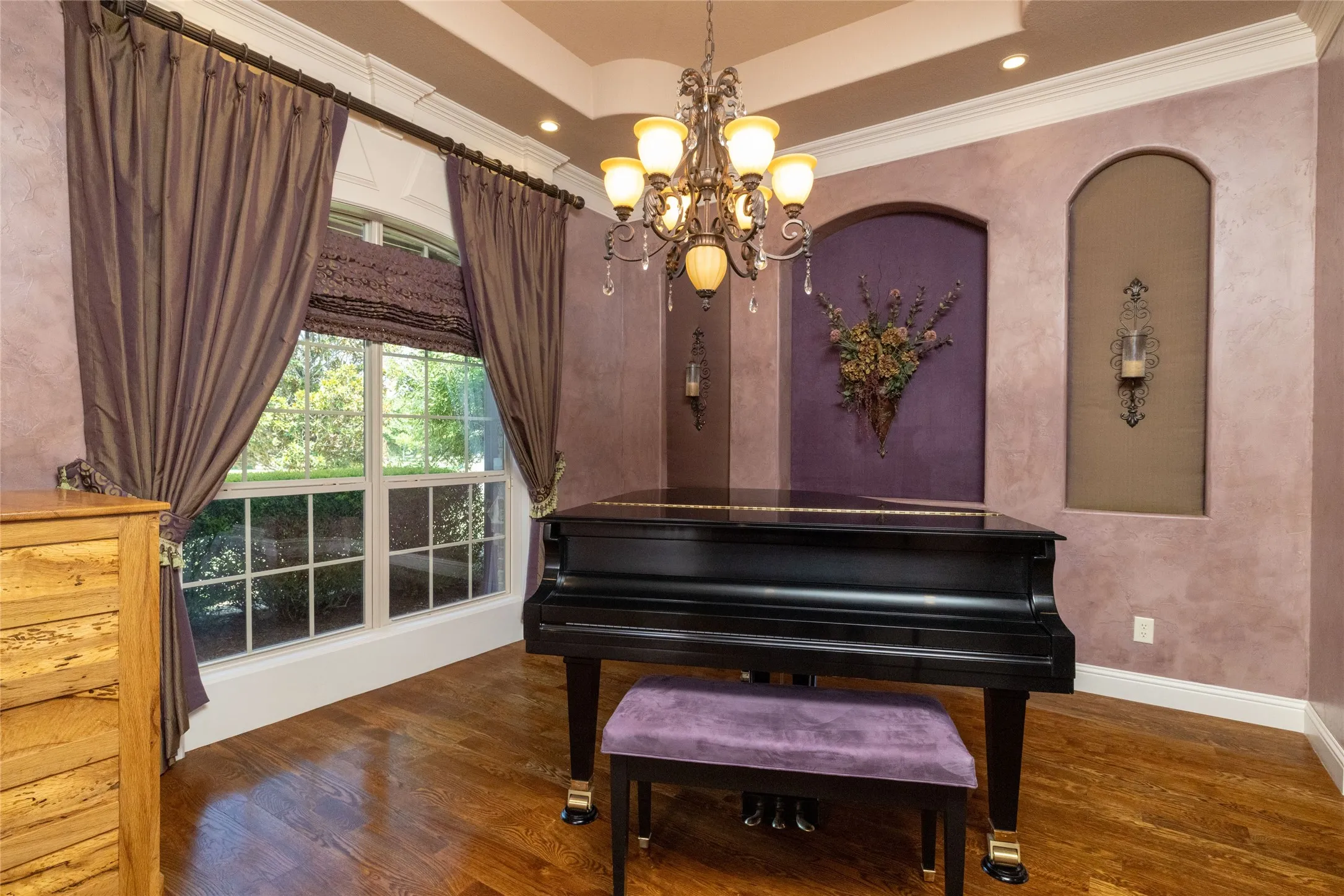 Single Family Residence For Sale in Tarrant County , 11082 Sarah Lane, Fort Worth, Texas 76179, 4 Bedroom, 3 Bathroom, 3 Garage spaces, 2,398 Sqft, built in 2006, mls#21347459, Real Estate Agent in Fort Worth, Homes For Sale in Tarrant county, Homes For Sale in Fort Worth, Realtor in Fort Worth Texas, Real Estate Brokerage Independent Realty Texas, Luminita Cordes Realtor