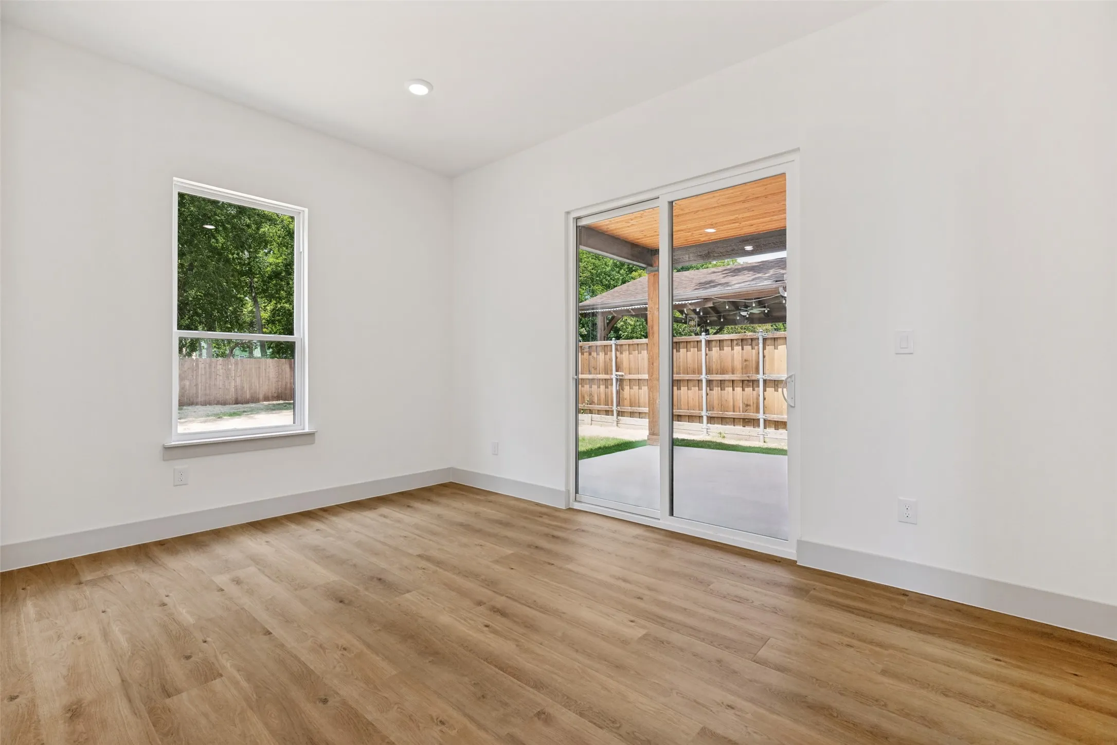 Single Family Residence For Sale in Collin County , 1613 N Bradley Street, Mc Kinney, Texas 75069, 5 Bedroom, 4 Bathroom, 2 Garage spaces, 3,460 Sqft, built in 2026, mls#21341865, Real Estate Agent in Mc Kinney, Homes For Sale in Collin county, Homes For Sale in Mc Kinney, Realtor in Mc Kinney Texas, Real Estate Brokerage Independent Realty Texas, Luminita Cordes Realtor