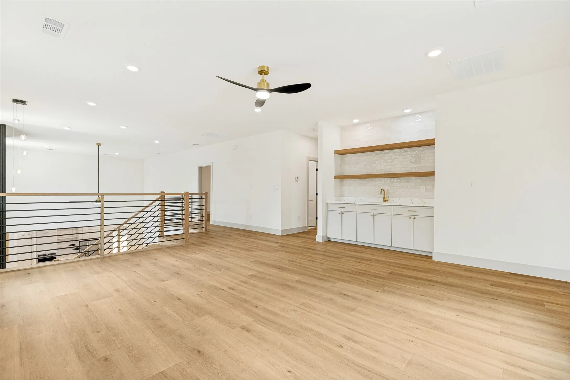 Single Family Residence For Sale in Collin County , 1613 N Bradley Street, Mc Kinney, Texas 75069, 5 Bedroom, 4 Bathroom, 2 Garage spaces, 3,460 Sqft, built in 2026, mls#21341865, Real Estate Agent in Mc Kinney, Homes For Sale in Collin county, Homes For Sale in Mc Kinney, Realtor in Mc Kinney Texas, Real Estate Brokerage Independent Realty Texas, Luminita Cordes Realtor