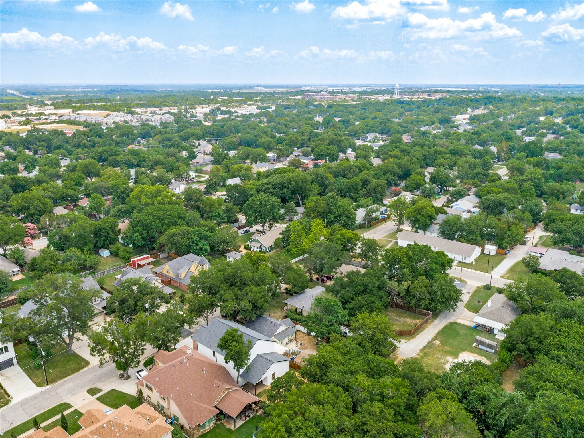Single Family Residence For Sale in Collin County , 1613 N Bradley Street, Mc Kinney, Texas 75069, 5 Bedroom, 4 Bathroom, 2 Garage spaces, 3,460 Sqft, built in 2026, mls#21341865, Real Estate Agent in Mc Kinney, Homes For Sale in Collin county, Homes For Sale in Mc Kinney, Realtor in Mc Kinney Texas, Real Estate Brokerage Independent Realty Texas, Luminita Cordes Realtor