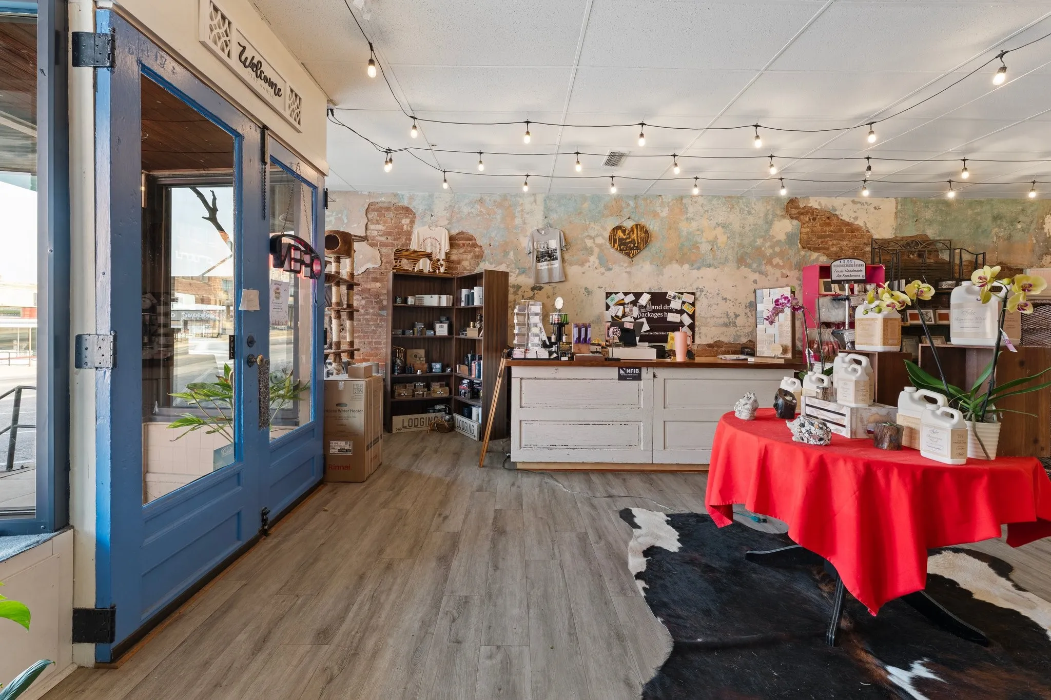 Retail For Sale in Comanche County , 133 N Texas Street, De Leon, Texas 76444, 0, 0, Garage spaces, 0 Sqft, built in 1919, mls#21347641, Real Estate Agent in De Leon, Homes For Sale in Comanche county, Homes For Sale in De Leon, Realtor in De Leon Texas, Real Estate Brokerage Independent Realty Texas, Luminita Cordes Realtor