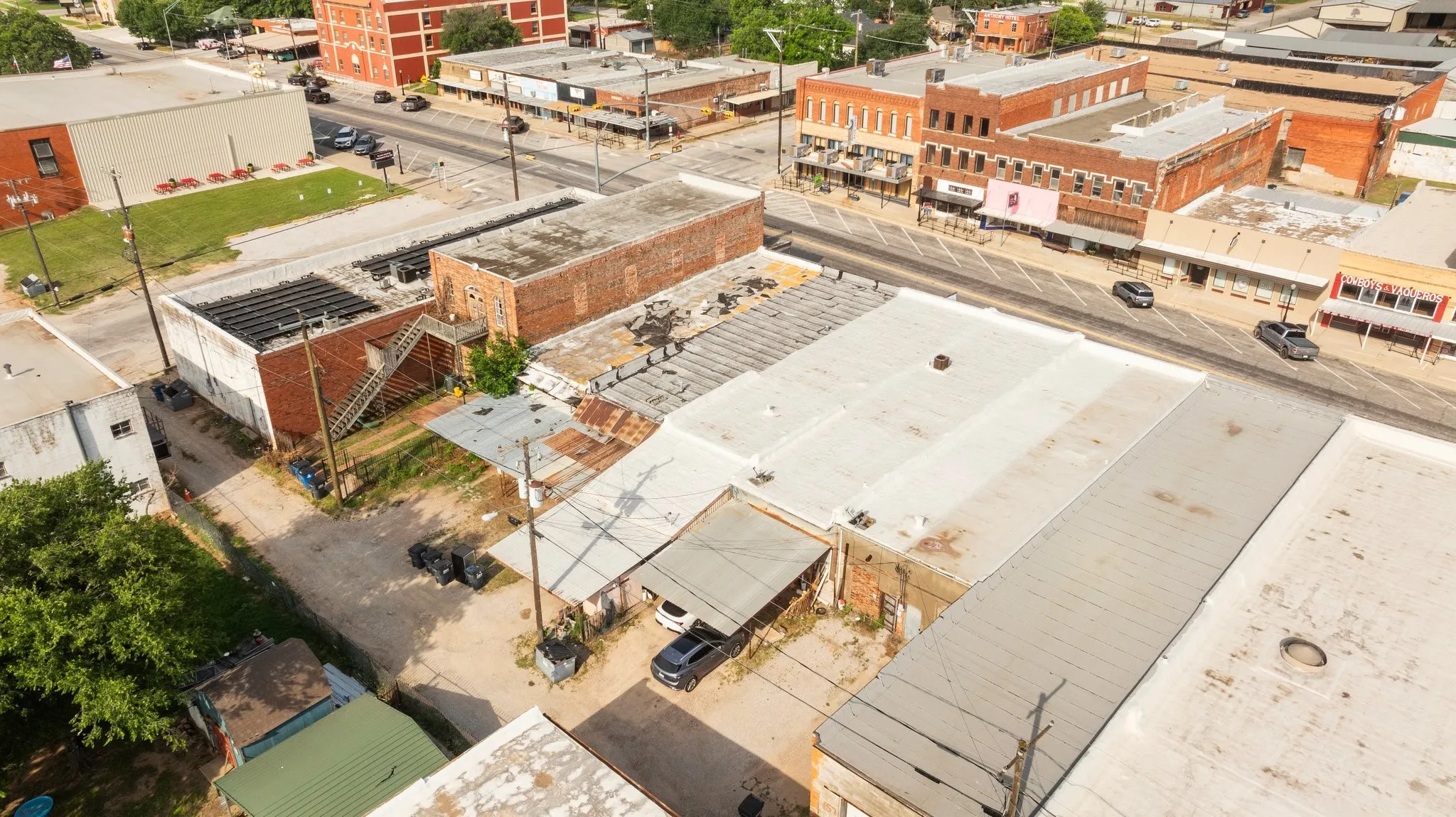 Retail For Sale in Comanche County , 133 N Texas Street, De Leon, Texas 76444, 0, 0, Garage spaces, 0 Sqft, built in 1919, mls#21347641, Real Estate Agent in De Leon, Homes For Sale in Comanche county, Homes For Sale in De Leon, Realtor in De Leon Texas, Real Estate Brokerage Independent Realty Texas, Luminita Cordes Realtor