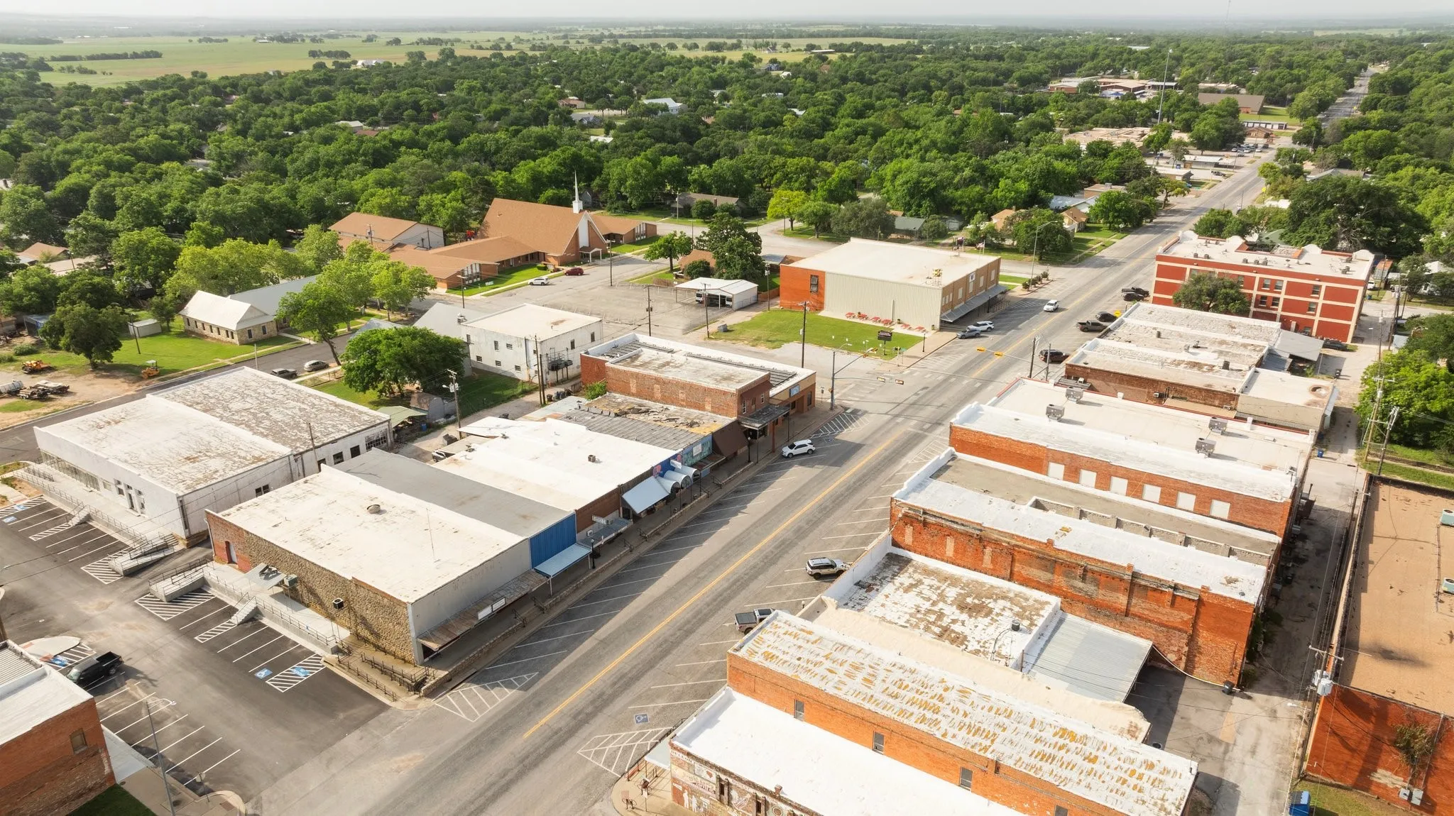 Retail For Sale in Comanche County , 133 N Texas Street, De Leon, Texas 76444, 0, 0, Garage spaces, 0 Sqft, built in 1919, mls#21347641, Real Estate Agent in De Leon, Homes For Sale in Comanche county, Homes For Sale in De Leon, Realtor in De Leon Texas, Real Estate Brokerage Independent Realty Texas, Luminita Cordes Realtor