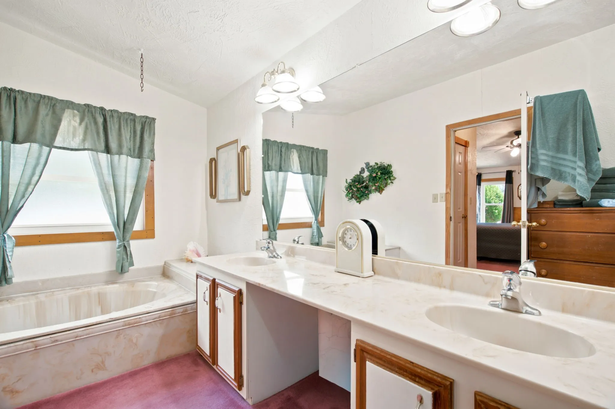 Manufactured Home For Sale in Wise County , 803 Spring Valley Road, Paradise, Texas 76073, 3 Bedroom, 2 Bathroom, Garage spaces, 1,456 Sqft, built in 1986, mls#21347541, Real Estate Agent in Paradise, Homes For Sale in Wise county, Homes For Sale in Paradise, Realtor in Paradise Texas, Real Estate Brokerage Independent Realty Texas, Luminita Cordes Realtor