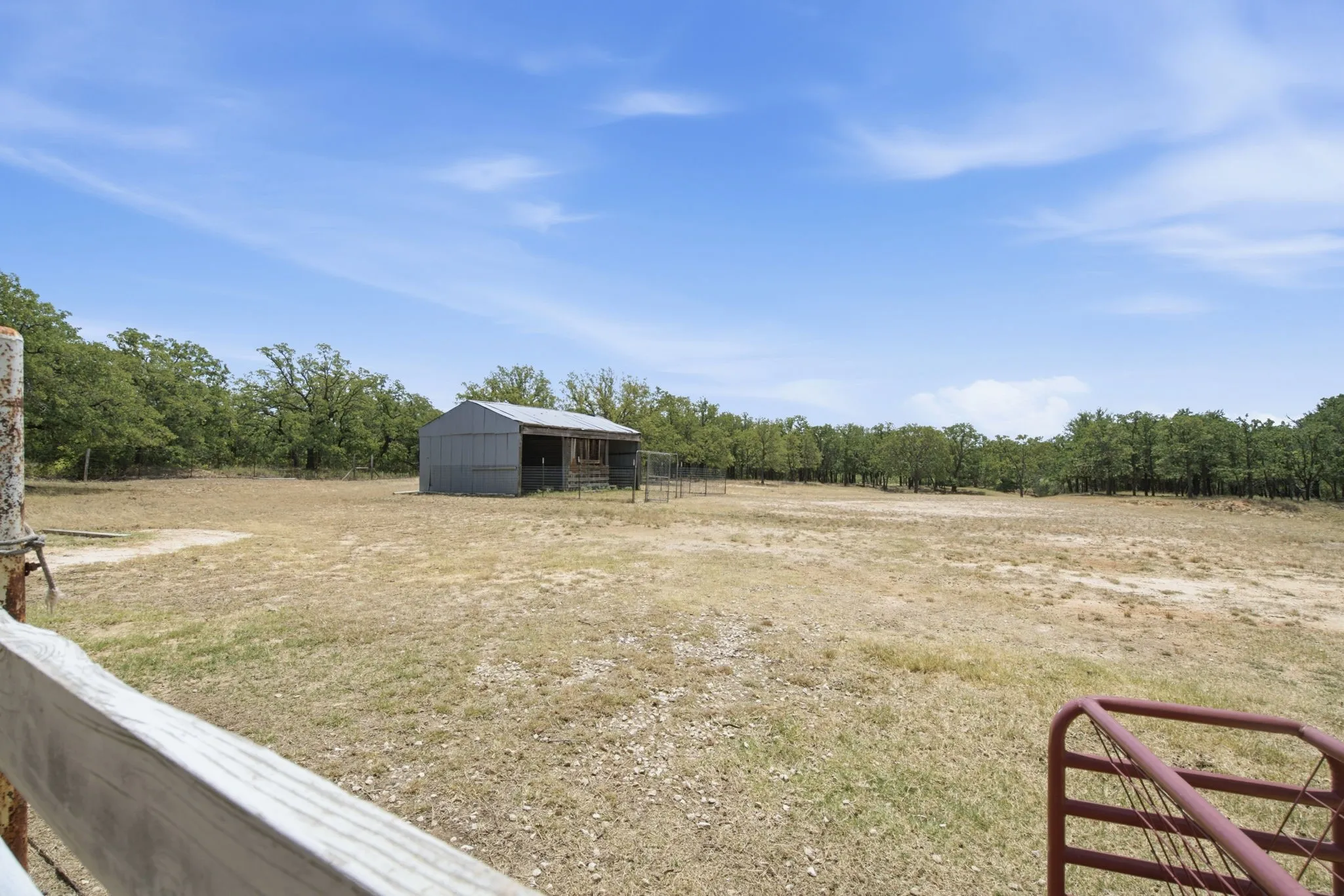 Manufactured Home For Sale in Wise County , 803 Spring Valley Road, Paradise, Texas 76073, 3 Bedroom, 2 Bathroom, Garage spaces, 1,456 Sqft, built in 1986, mls#21347541, Real Estate Agent in Paradise, Homes For Sale in Wise county, Homes For Sale in Paradise, Realtor in Paradise Texas, Real Estate Brokerage Independent Realty Texas, Luminita Cordes Realtor