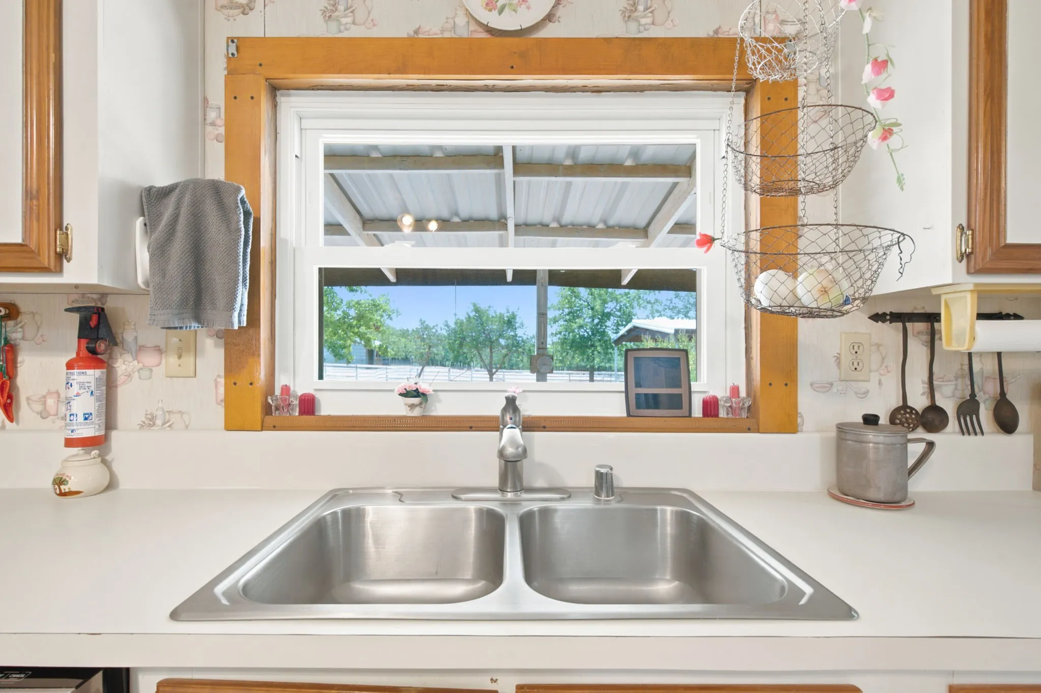 Manufactured Home For Sale in Wise County , 803 Spring Valley Road, Paradise, Texas 76073, 3 Bedroom, 2 Bathroom, Garage spaces, 1,456 Sqft, built in 1986, mls#21347541, Real Estate Agent in Paradise, Homes For Sale in Wise county, Homes For Sale in Paradise, Realtor in Paradise Texas, Real Estate Brokerage Independent Realty Texas, Luminita Cordes Realtor