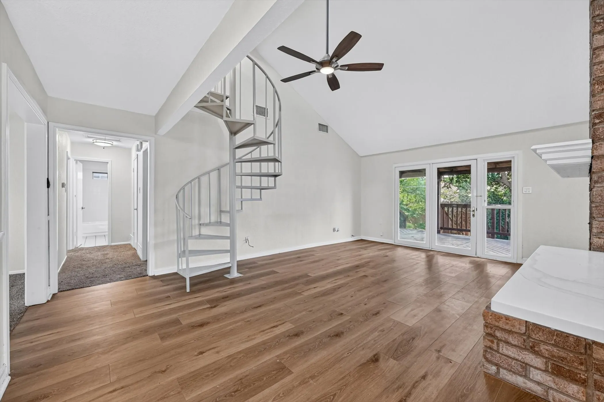 Single Family Residence For Rent in Tarrant County , 4610 Bellefontaine Court, Arlington, Texas 76017, 4 Bedroom, 2 Bathroom, 2 Garage spaces, 2,233 Sqft, built in 1979, mls#21345586, Real Estate Agent in Arlington, Homes For Rent in Tarrant county, Homes For Rent in Arlington, Realtor in Arlington Texas, Real Estate Brokerage Independent Realty Texas, Luminita Cordes Realtor