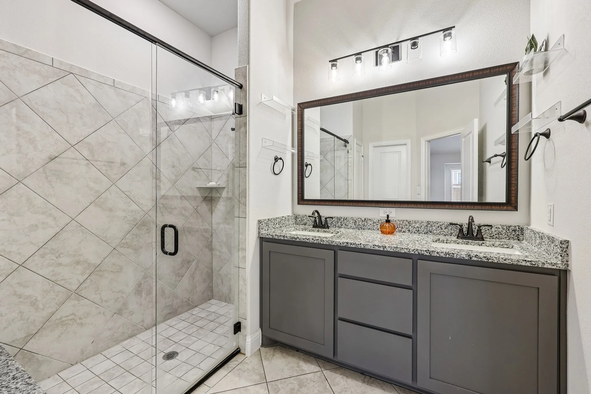 Single Family Residence For Sale in Ellis County , 121 Claywood Drive, Glenn Heights, Texas 75154, 4 Bedroom, 2 Bathroom, 2 Garage spaces, 2,243 Sqft, built in 2023, Price $439,999, mls#21341852, Real Estate Agent in Glenn Heights, Homes For Sale in Ellis county, Homes For Sale in Glenn Heights, Realtor in Glenn Heights Texas, Real Estate Brokerage Independent Realty Texas, Luminita Cordes Realtor