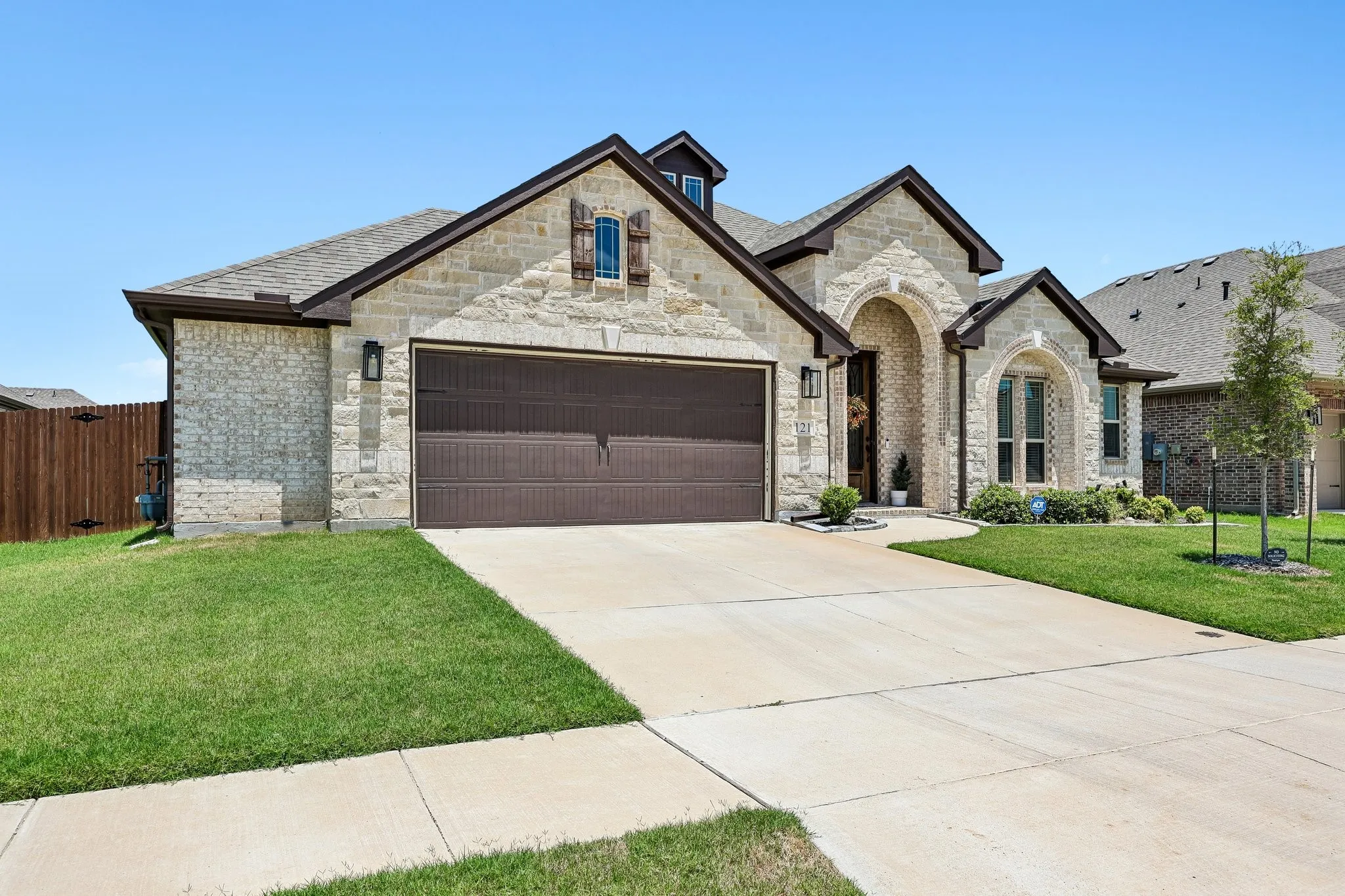 Single Family Residence For Sale in Ellis County , 121 Claywood Drive, Glenn Heights, Texas 75154, 4 Bedroom, 2 Bathroom, 2 Garage spaces, 2,243 Sqft, built in 2023, Price $439,999, mls#21341852, Real Estate Agent in Glenn Heights, Homes For Sale in Ellis county, Homes For Sale in Glenn Heights, Realtor in Glenn Heights Texas, Real Estate Brokerage Independent Realty Texas, Luminita Cordes Realtor