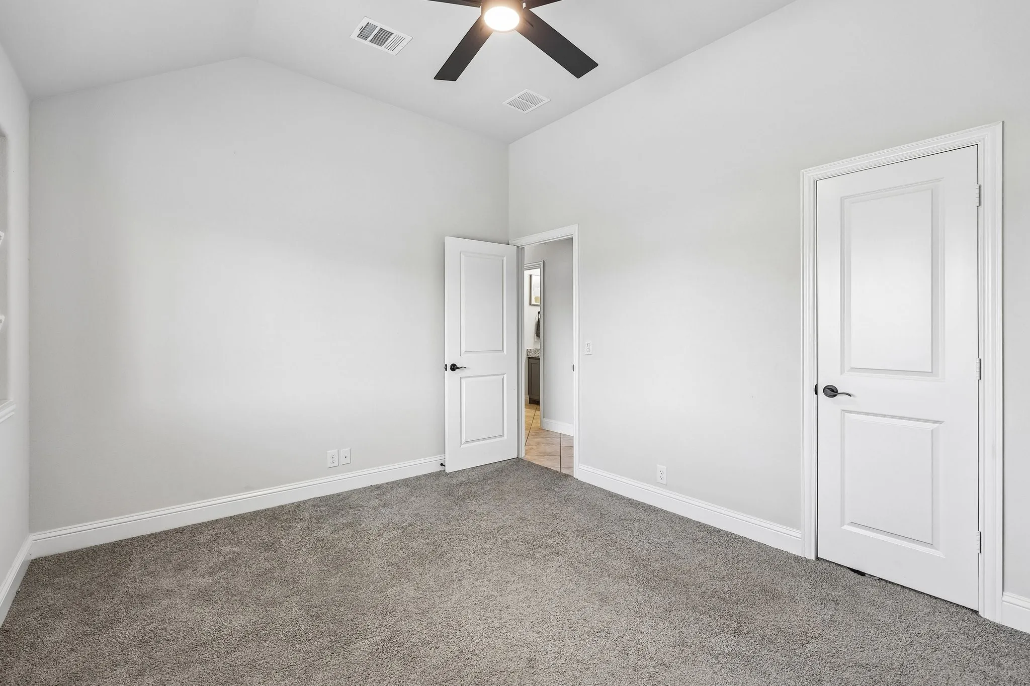 Single Family Residence For Sale in Ellis County , 121 Claywood Drive, Glenn Heights, Texas 75154, 4 Bedroom, 2 Bathroom, 2 Garage spaces, 2,243 Sqft, built in 2023, Price $439,999, mls#21341852, Real Estate Agent in Glenn Heights, Homes For Sale in Ellis county, Homes For Sale in Glenn Heights, Realtor in Glenn Heights Texas, Real Estate Brokerage Independent Realty Texas, Luminita Cordes Realtor