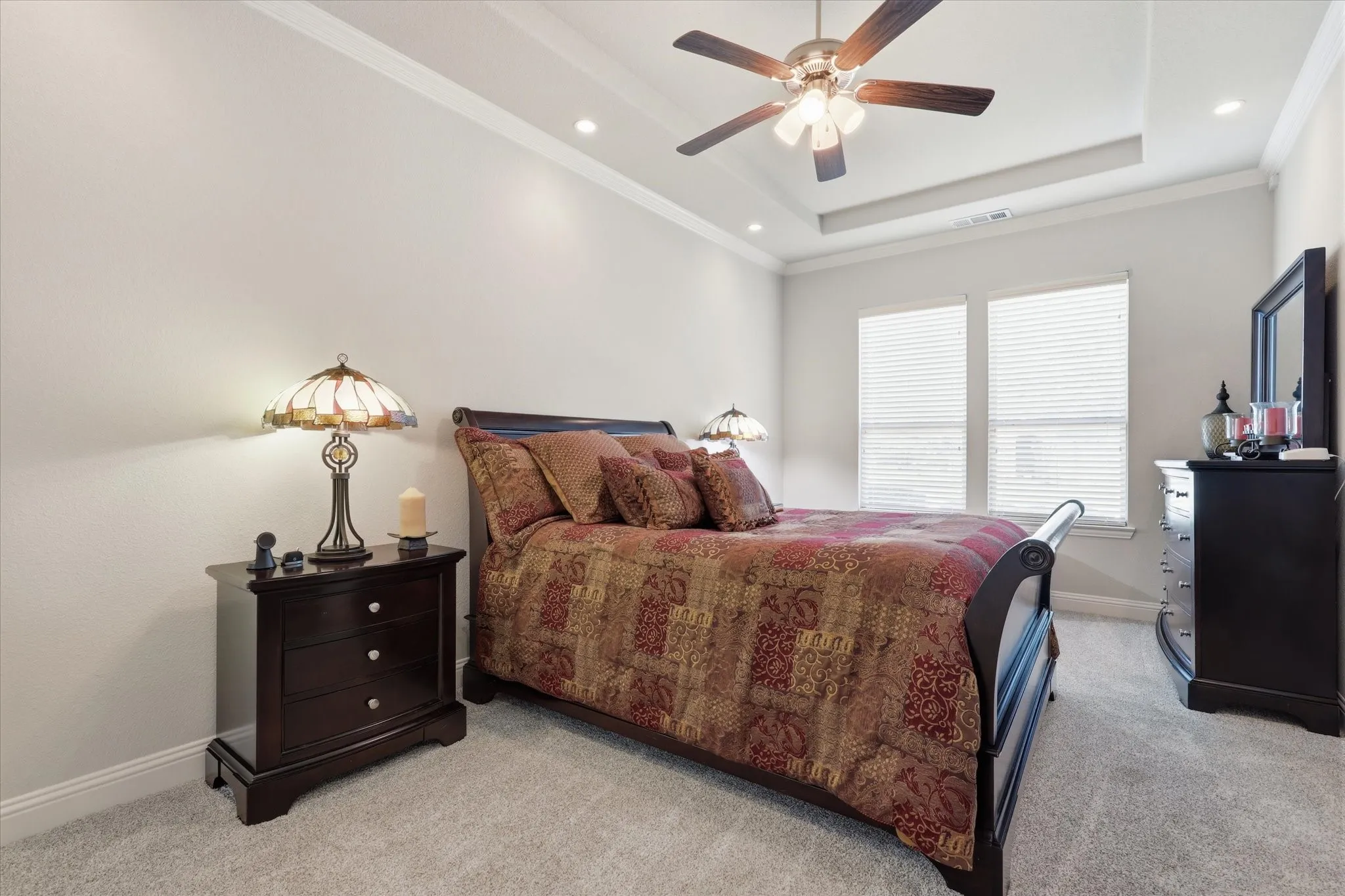 Second bedroom downstairs with easy access to full bathroom
