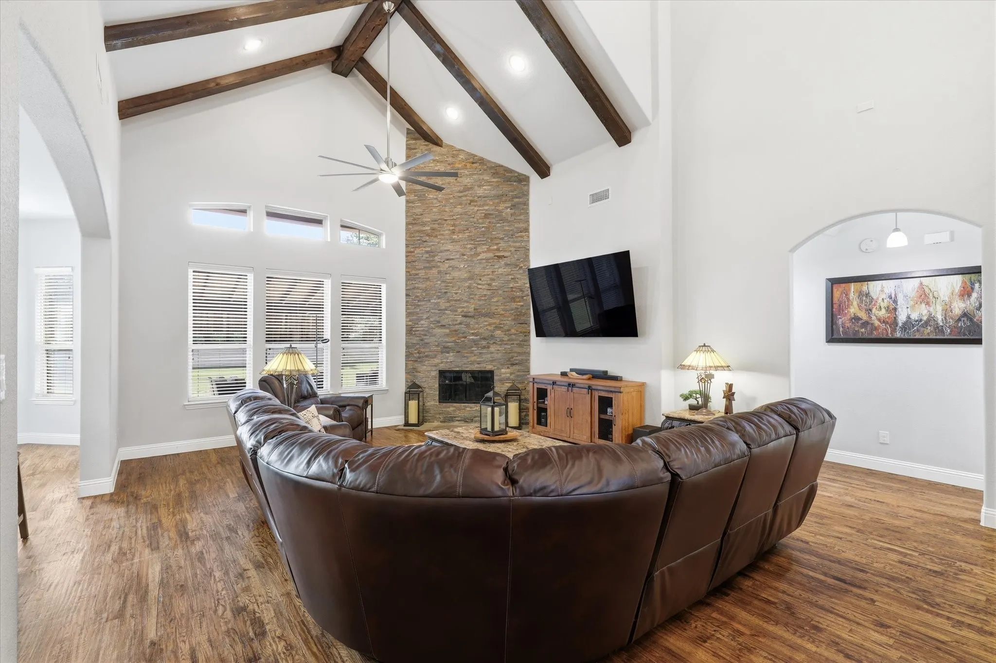 Single Family Residence For Sale in Collin County , 1140 Norfolk Drive, Prosper, Texas 75078, 5 Bedroom, 4 Bathroom, 2 Garage spaces, 3,807 Sqft, built in 2016, mls#21346864, Real Estate Agent in Prosper, Homes For Sale in Collin county, Homes For Sale in Prosper, Realtor in Prosper Texas, Real Estate Brokerage Independent Realty Texas, Luminita Cordes Realtor