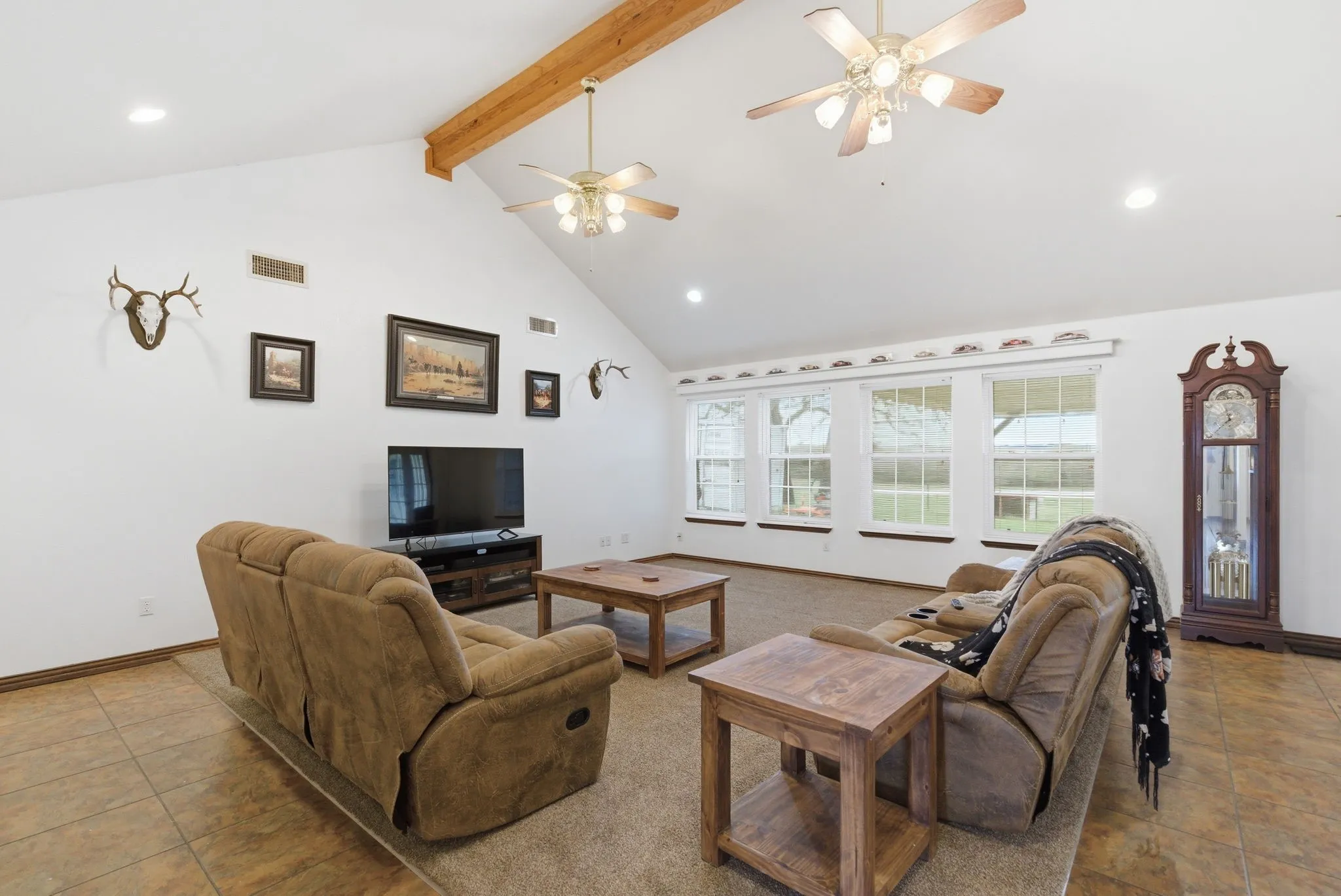 Farm For Sale in Parker County , 301 Rhoades Lane, Springtown, Texas 76082, 5 Bedrooms, 2 Bathrooms, 2 Garage spaces, 3,460 Sqft, built in 2003, Price $729,900, mls#21347648, Real Estate Agent in Springtown, Homes For Sale in Parker county, Homes For Sale in Springtown, Realtor in Springtown Texas, Real Estate Brokerage Independent Realty Texas, Luminita Cordes Realtor