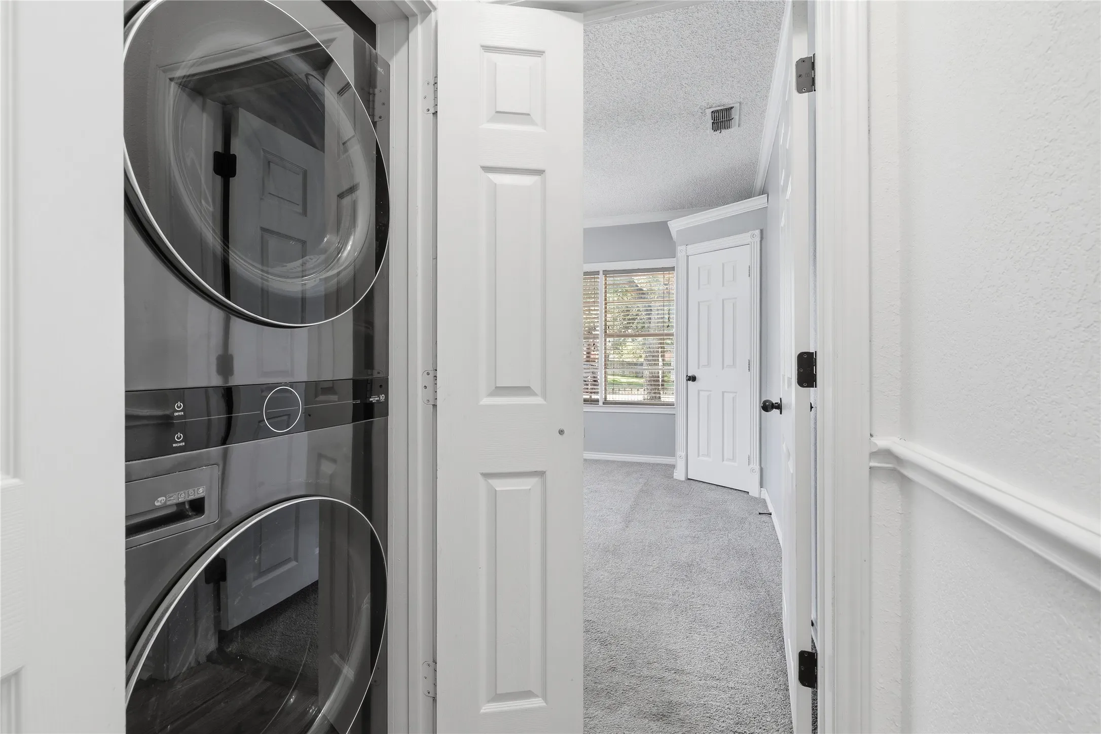 Single Family Residence For Sale in Young County , 815 Brazos Street, Graham, Texas 76450, 2 Bedroom, 2 Bathroom, 1 Garage spaces, 1,092 Sqft, built in 1960, mls#21346931, Real Estate Agent in Graham, Homes For Sale in Young county, Homes For Sale in Graham, Realtor in Graham Texas, Real Estate Brokerage Independent Realty Texas, Luminita Cordes Realtor