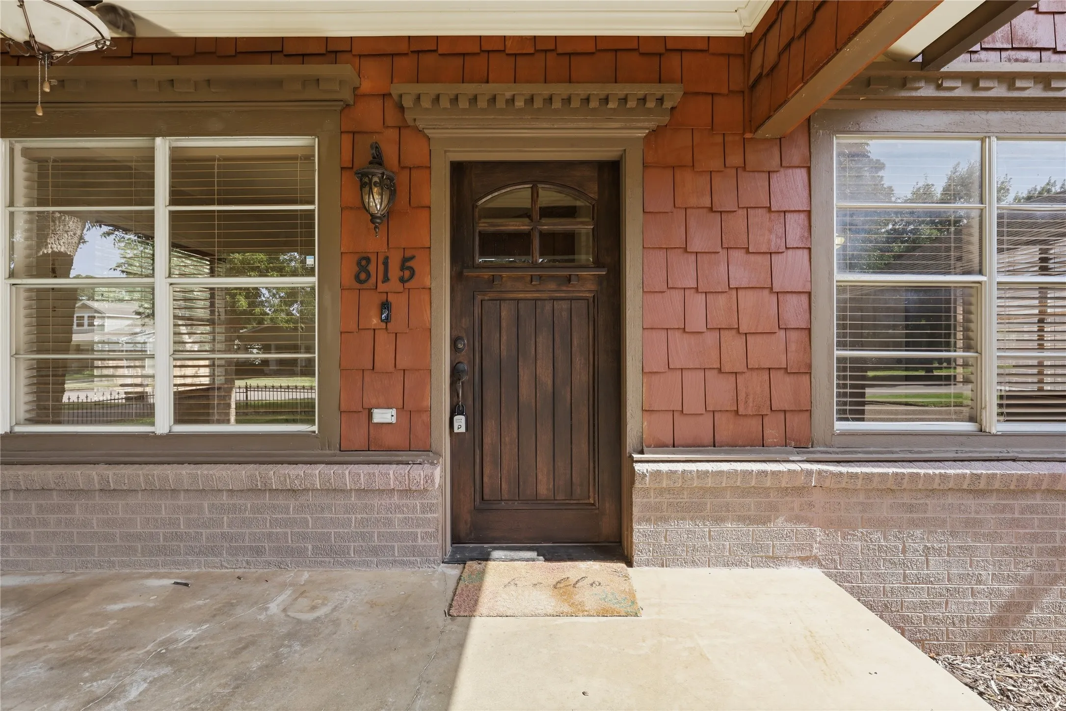 Single Family Residence For Sale in Young County , 815 Brazos Street, Graham, Texas 76450, 2 Bedroom, 2 Bathroom, 1 Garage spaces, 1,092 Sqft, built in 1960, mls#21346931, Real Estate Agent in Graham, Homes For Sale in Young county, Homes For Sale in Graham, Realtor in Graham Texas, Real Estate Brokerage Independent Realty Texas, Luminita Cordes Realtor