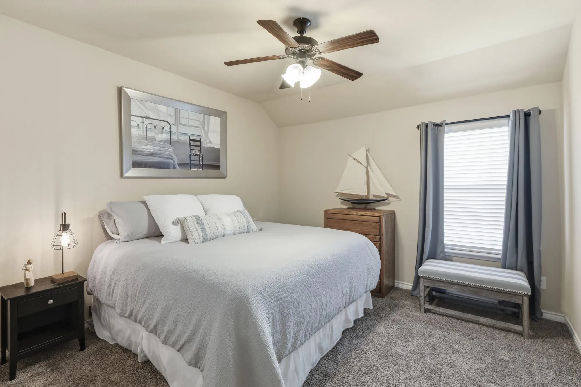 Nice-sized bedroom 3!