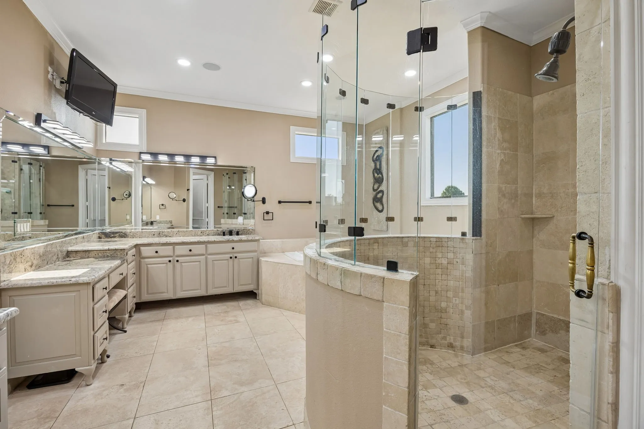 Single Family Residence For Sale in Dallas County , 1032 Bentwater Parkway, Grand Prairie, Texas 75104, 7 Bedrooms, 10 Bathrooms, 7 Garage spaces, 10,104 Sqft, built in 2005, Price $1,895,000, mls#21347576, Real Estate Agent in Grand Prairie, Homes For Sale in Dallas county, Homes For Sale in Grand Prairie, Realtor in Grand Prairie Texas, Real Estate Brokerage Independent Realty Texas, Luminita Cordes Realtor