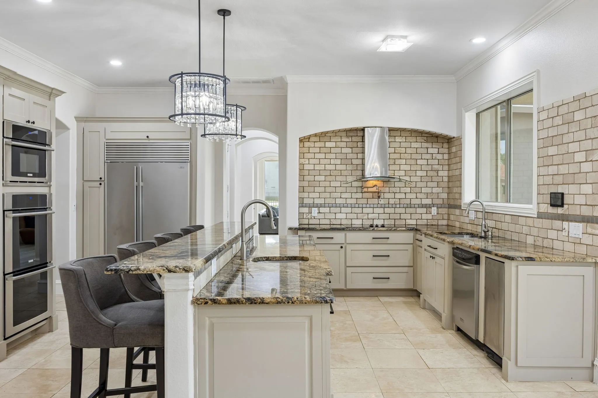 Single Family Residence For Sale in Dallas County , 1032 Bentwater Parkway, Grand Prairie, Texas 75104, 7 Bedrooms, 10 Bathrooms, 7 Garage spaces, 10,104 Sqft, built in 2005, Price $1,895,000, mls#21347576, Real Estate Agent in Grand Prairie, Homes For Sale in Dallas county, Homes For Sale in Grand Prairie, Realtor in Grand Prairie Texas, Real Estate Brokerage Independent Realty Texas, Luminita Cordes Realtor