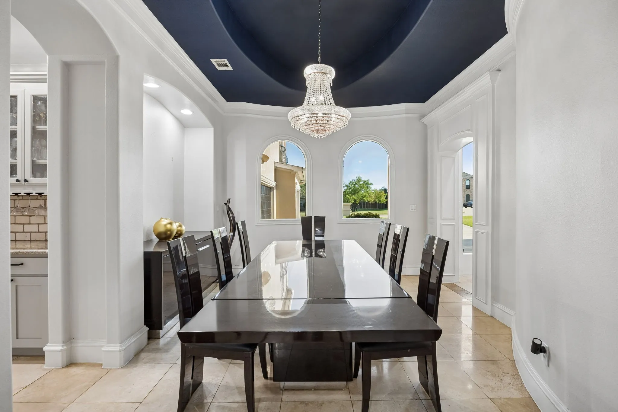 Single Family Residence For Sale in Dallas County , 1032 Bentwater Parkway, Grand Prairie, Texas 75104, 7 Bedrooms, 10 Bathrooms, 7 Garage spaces, 10,104 Sqft, built in 2005, Price $1,895,000, mls#21347576, Real Estate Agent in Grand Prairie, Homes For Sale in Dallas county, Homes For Sale in Grand Prairie, Realtor in Grand Prairie Texas, Real Estate Brokerage Independent Realty Texas, Luminita Cordes Realtor