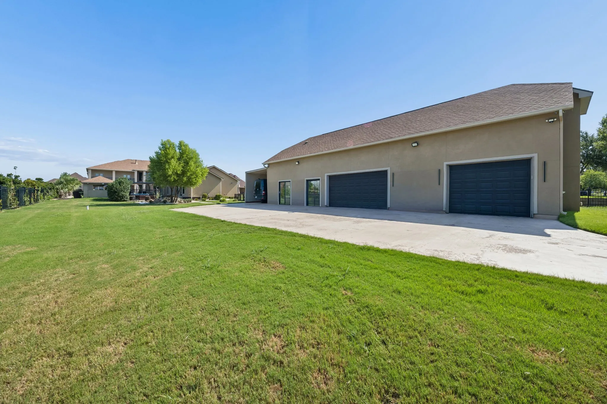 Single Family Residence For Sale in Dallas County , 1032 Bentwater Parkway, Grand Prairie, Texas 75104, 7 Bedrooms, 10 Bathrooms, 7 Garage spaces, 10,104 Sqft, built in 2005, Price $1,895,000, mls#21347576, Real Estate Agent in Grand Prairie, Homes For Sale in Dallas county, Homes For Sale in Grand Prairie, Realtor in Grand Prairie Texas, Real Estate Brokerage Independent Realty Texas, Luminita Cordes Realtor