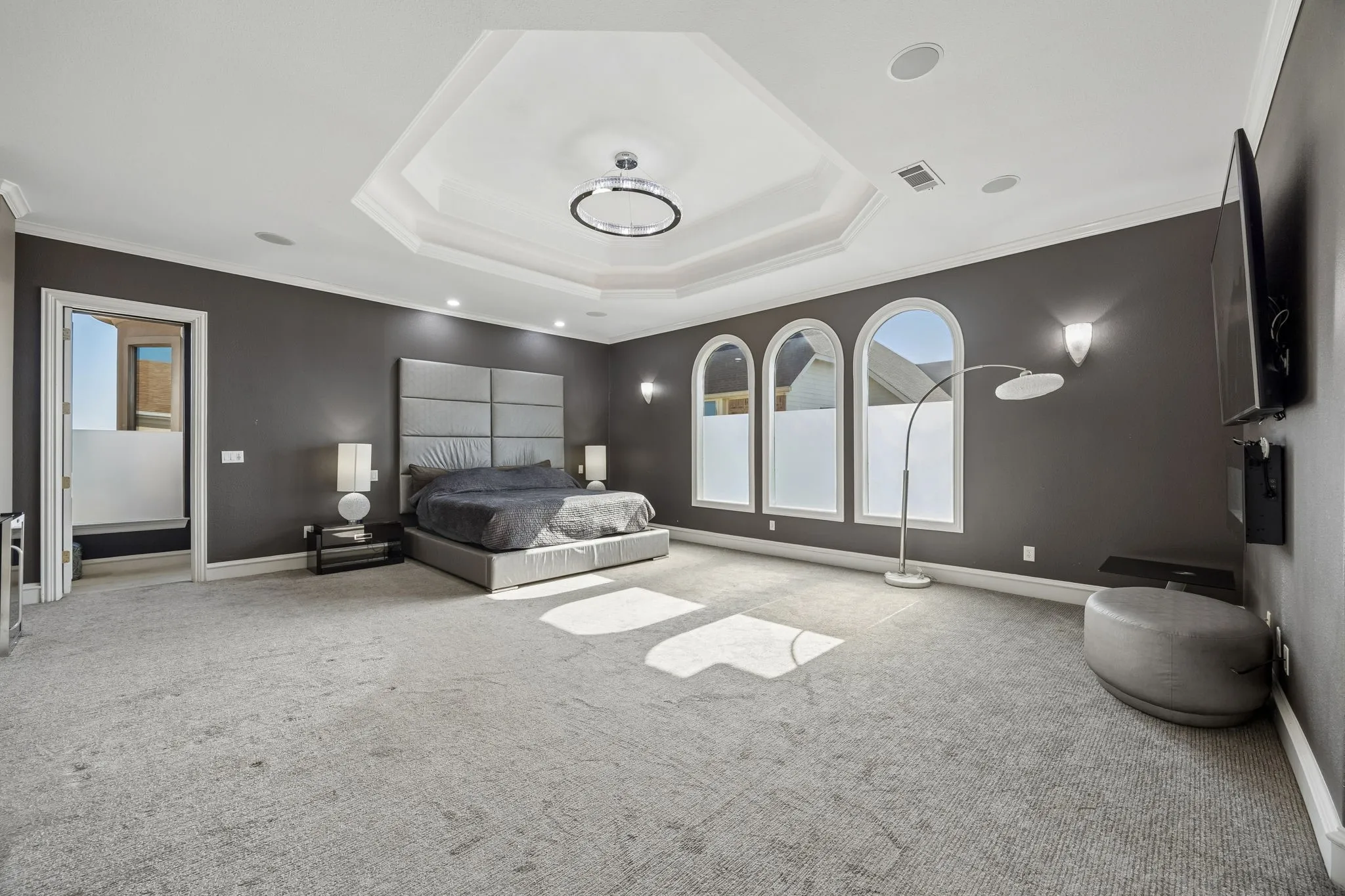Single Family Residence For Sale in Dallas County , 1032 Bentwater Parkway, Grand Prairie, Texas 75104, 7 Bedrooms, 10 Bathrooms, 7 Garage spaces, 10,104 Sqft, built in 2005, Price $1,895,000, mls#21347576, Real Estate Agent in Grand Prairie, Homes For Sale in Dallas county, Homes For Sale in Grand Prairie, Realtor in Grand Prairie Texas, Real Estate Brokerage Independent Realty Texas, Luminita Cordes Realtor