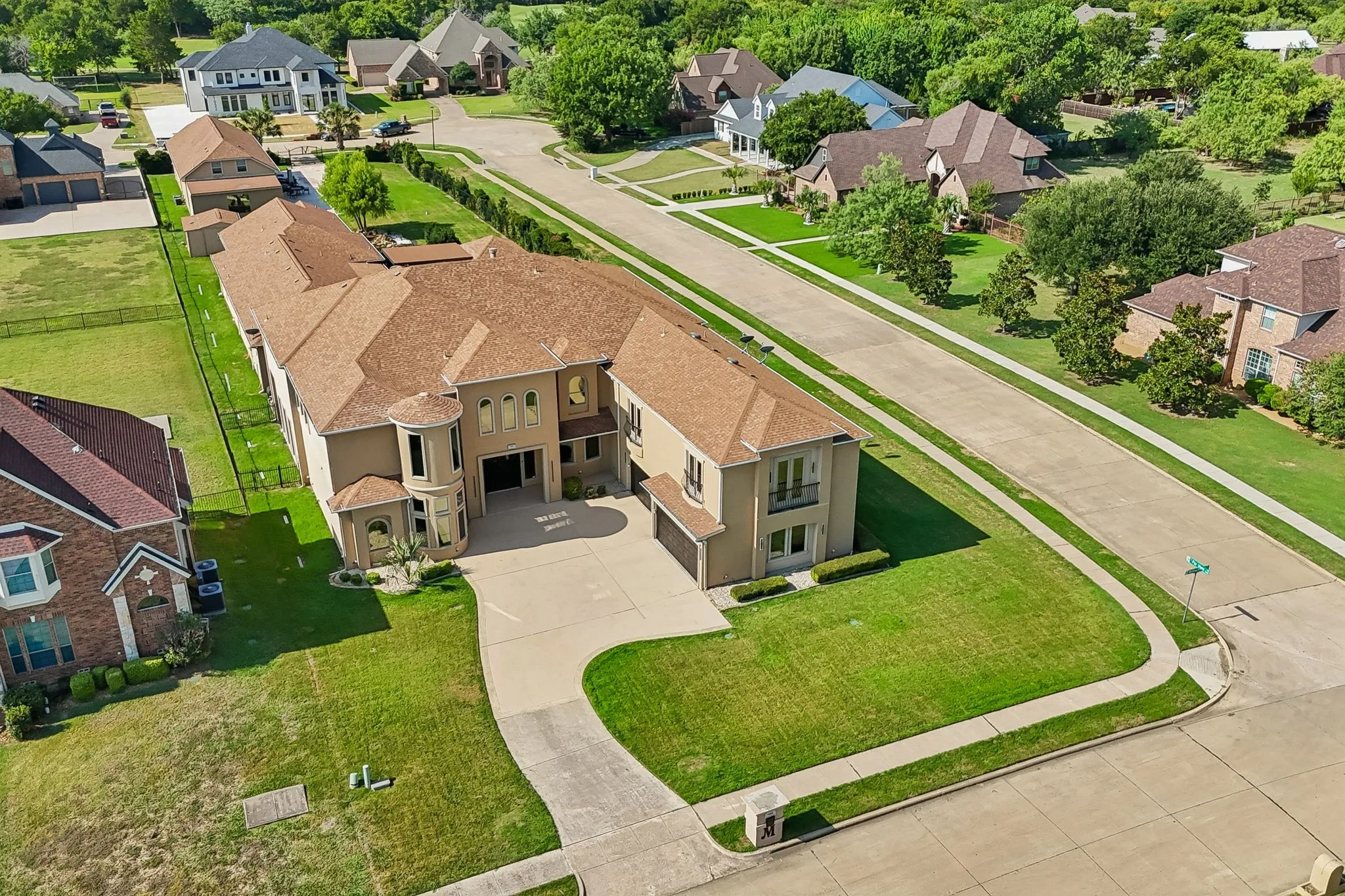 Single Family Residence For Sale in Dallas County , 1032 Bentwater Parkway, Grand Prairie, Texas 75104, 7 Bedrooms, 10 Bathrooms, 7 Garage spaces, 10,104 Sqft, built in 2005, Price $1,895,000, mls#21347576, Real Estate Agent in Grand Prairie, Homes For Sale in Dallas county, Homes For Sale in Grand Prairie, Realtor in Grand Prairie Texas, Real Estate Brokerage Independent Realty Texas, Luminita Cordes Realtor