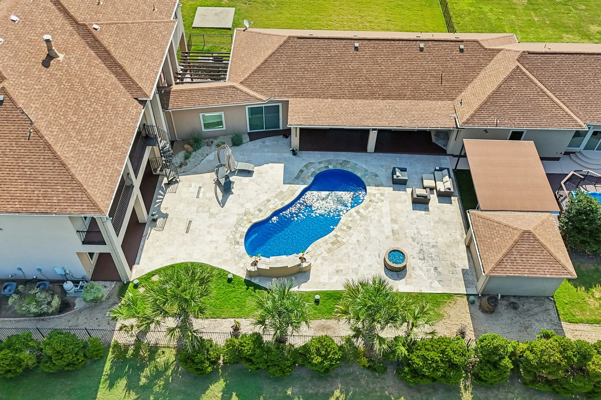 Single Family Residence For Sale in Dallas County , 1032 Bentwater Parkway, Grand Prairie, Texas 75104, 7 Bedrooms, 10 Bathrooms, 7 Garage spaces, 10,104 Sqft, built in 2005, Price $1,895,000, mls#21347576, Real Estate Agent in Grand Prairie, Homes For Sale in Dallas county, Homes For Sale in Grand Prairie, Realtor in Grand Prairie Texas, Real Estate Brokerage Independent Realty Texas, Luminita Cordes Realtor