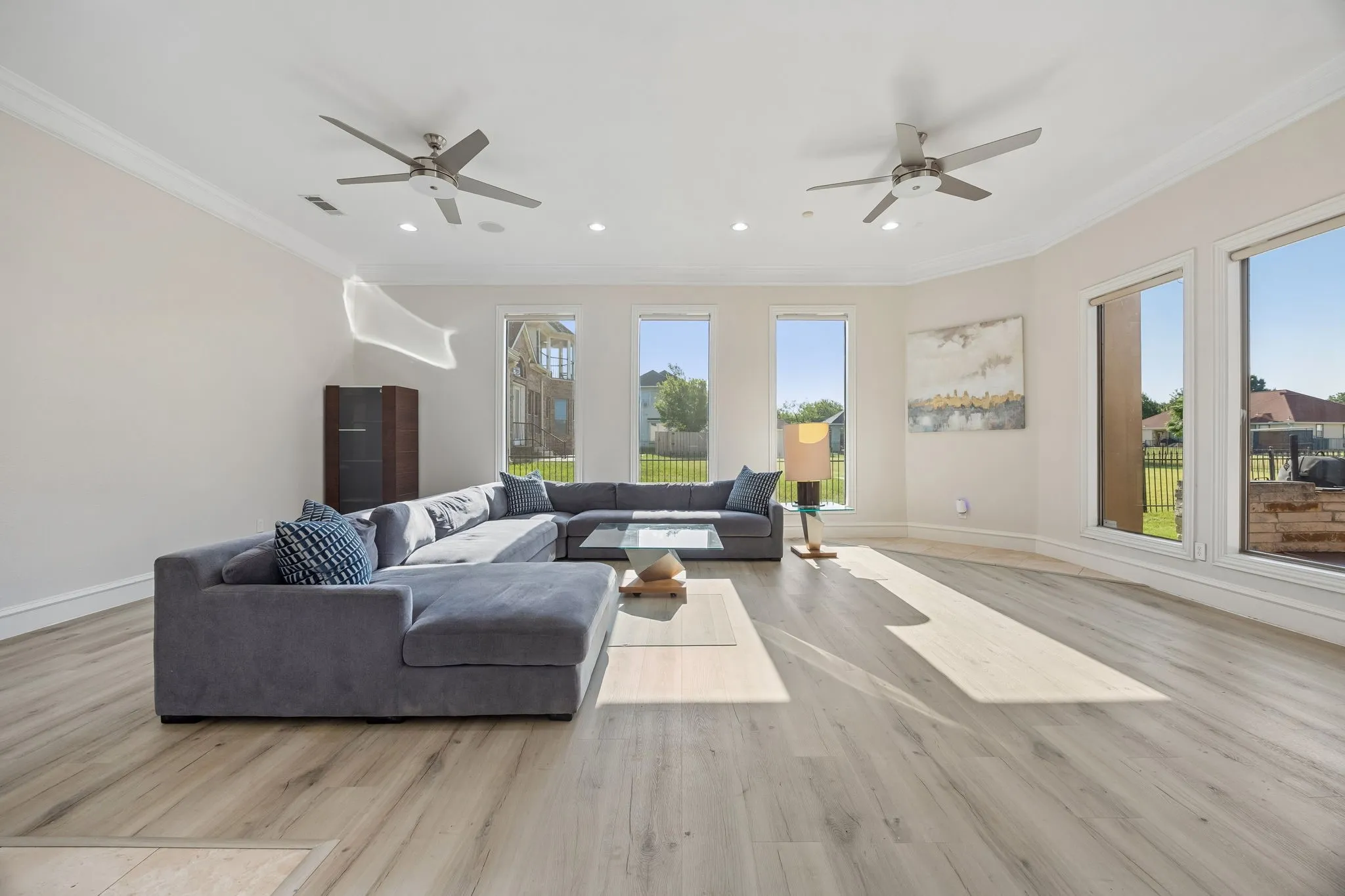 Single Family Residence For Sale in Dallas County , 1032 Bentwater Parkway, Grand Prairie, Texas 75104, 7 Bedrooms, 10 Bathrooms, 7 Garage spaces, 10,104 Sqft, built in 2005, Price $1,895,000, mls#21347576, Real Estate Agent in Grand Prairie, Homes For Sale in Dallas county, Homes For Sale in Grand Prairie, Realtor in Grand Prairie Texas, Real Estate Brokerage Independent Realty Texas, Luminita Cordes Realtor