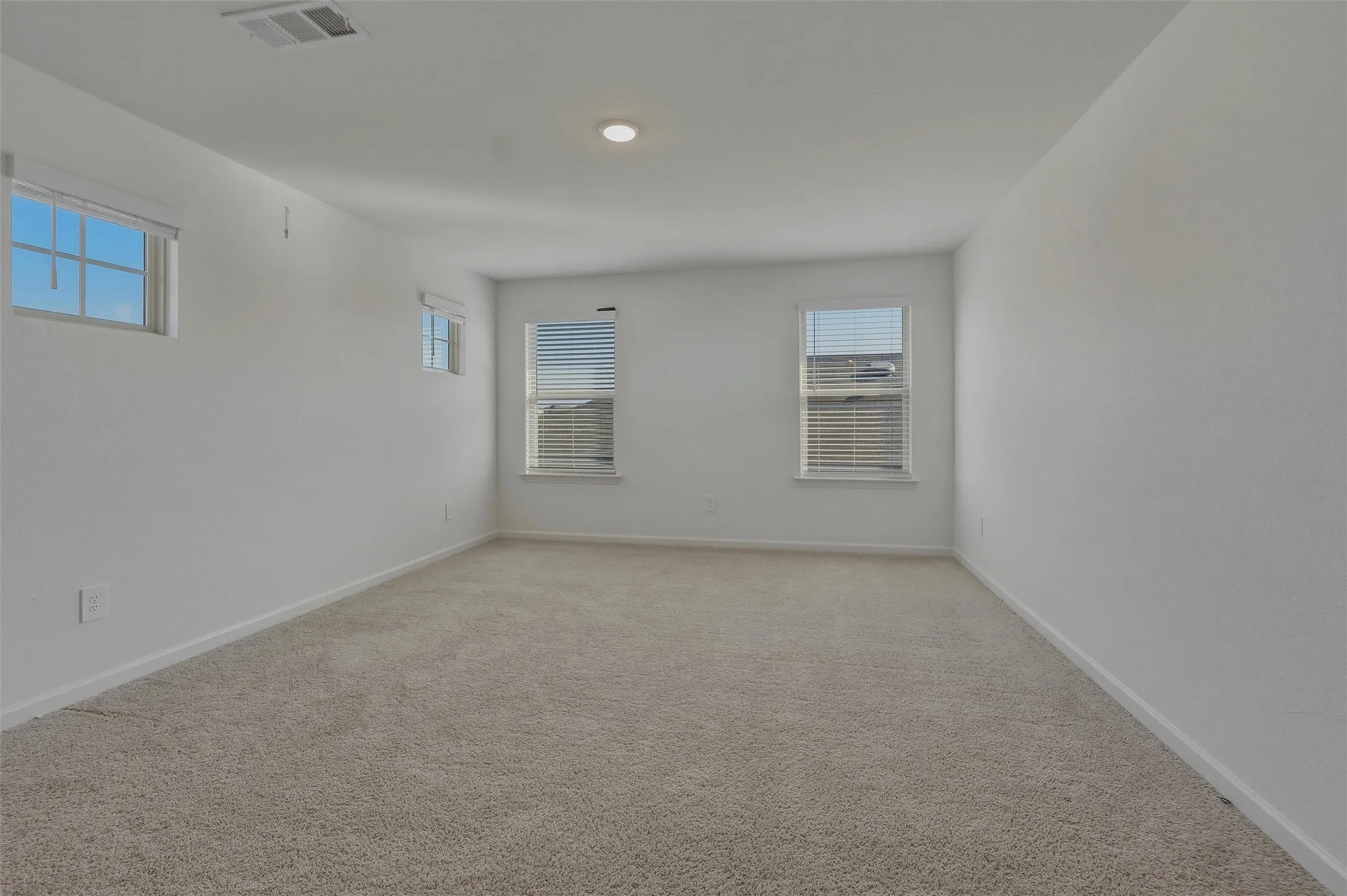 Single Family Residence For Sale in Tarrant County , 3121 Dixondale Drive, Fort Worth, Texas 76108, 5 Bedroom, 3 Bathroom, 2 Garage spaces, 2,567 Sqft, built in 2025, mls#21345717, Real Estate Agent in Fort Worth, Homes For Sale in Tarrant county, Homes For Sale in Fort Worth, Realtor in Fort Worth Texas, Real Estate Brokerage Independent Realty Texas, Luminita Cordes Realtor