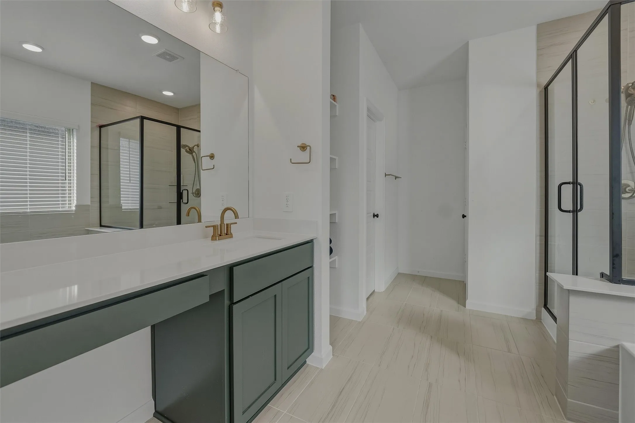 Single Family Residence For Sale in Tarrant County , 3121 Dixondale Drive, Fort Worth, Texas 76108, 5 Bedroom, 3 Bathroom, 2 Garage spaces, 2,567 Sqft, built in 2025, mls#21345717, Real Estate Agent in Fort Worth, Homes For Sale in Tarrant county, Homes For Sale in Fort Worth, Realtor in Fort Worth Texas, Real Estate Brokerage Independent Realty Texas, Luminita Cordes Realtor