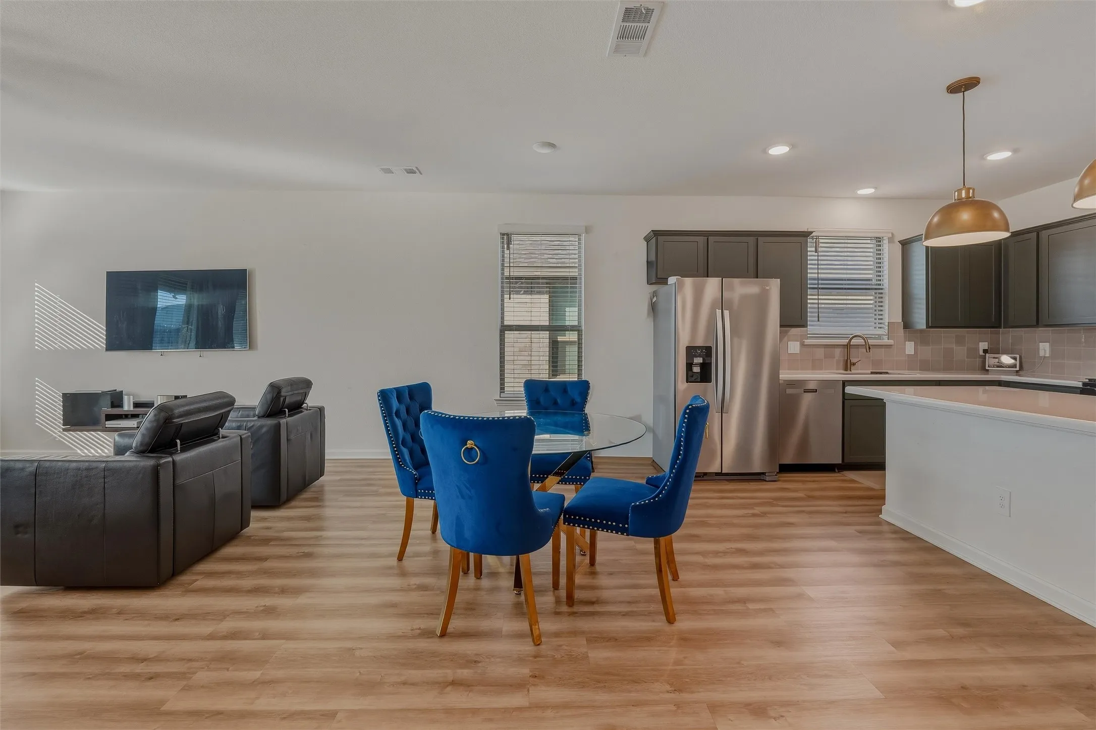 Single Family Residence For Sale in Tarrant County , 3121 Dixondale Drive, Fort Worth, Texas 76108, 5 Bedroom, 3 Bathroom, 2 Garage spaces, 2,567 Sqft, built in 2025, mls#21345717, Real Estate Agent in Fort Worth, Homes For Sale in Tarrant county, Homes For Sale in Fort Worth, Realtor in Fort Worth Texas, Real Estate Brokerage Independent Realty Texas, Luminita Cordes Realtor