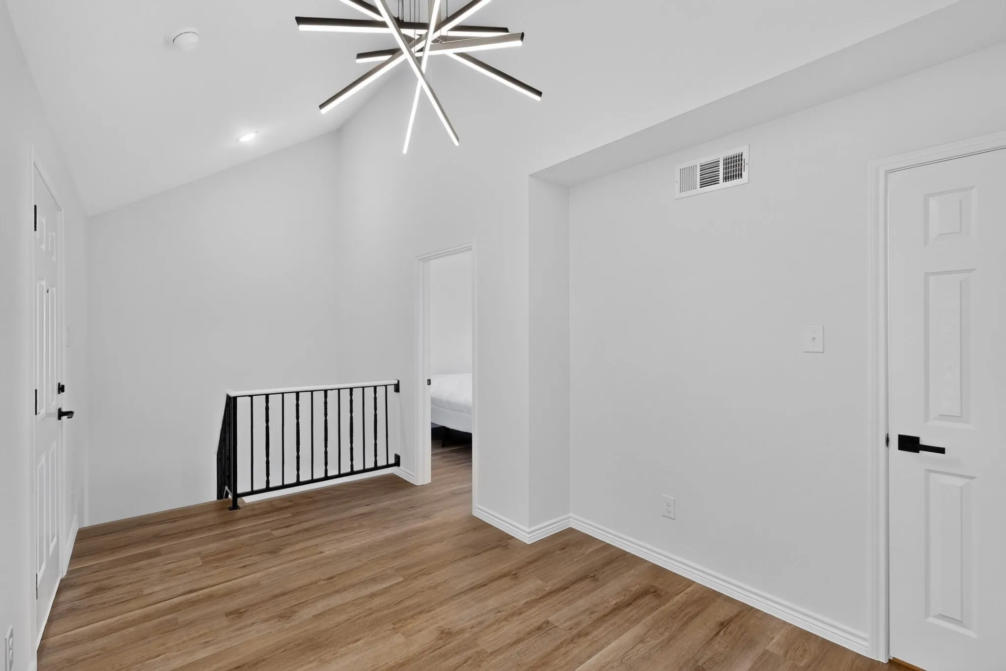 Condominium For Sale in Dallas County , 5325 Bent Tree Forest Drive 2214, Dallas, Texas 75248, 1 Bedroom, 2 Bathroom, 1 Garage spaces, 1,028 Sqft, built in 1983, mls#21342951, Real Estate Agent in Dallas, Homes For Sale in Dallas county, Homes For Sale in Dallas, Realtor in Dallas Texas, Real Estate Brokerage Independent Realty Texas, Luminita Cordes Realtor