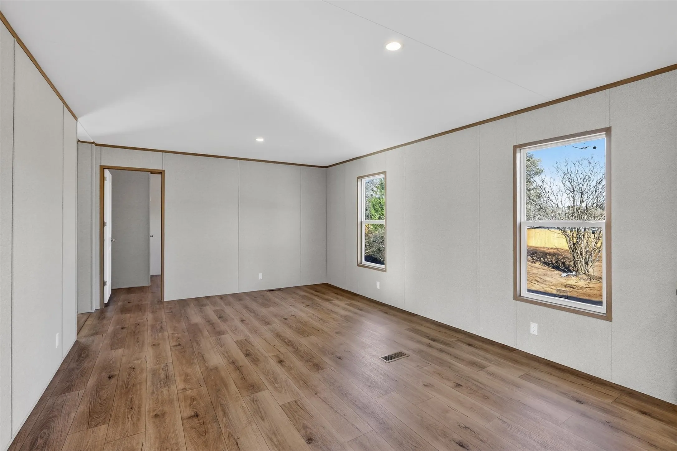 Mobile Home For Sale in Parker County , 123 Kelly Court, Azle, Texas 76020, 4 Bedroom, 2 Bathroom, 2 Garage spaces, 1,493 Sqft, built in 2025, mls#21342853, Real Estate Agent in Azle, Homes For Sale in Parker county, Homes For Sale in Azle, Realtor in Azle Texas, Real Estate Brokerage Independent Realty Texas, Luminita Cordes Realtor