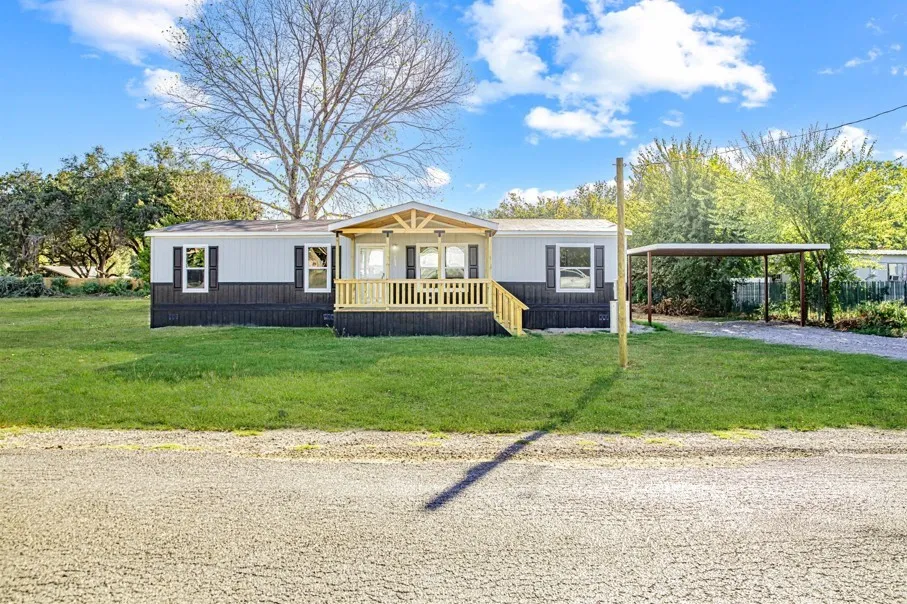 Mobile Home For Sale in Parker County , 123 Kelly Court, Azle, Texas 76020, 4 Bedroom, 2 Bathroom, 2 Garage spaces, 1,493 Sqft, built in 2025, mls#21342853, Real Estate Agent in Azle, Homes For Sale in Parker county, Homes For Sale in Azle, Realtor in Azle Texas, Real Estate Brokerage Independent Realty Texas, Luminita Cordes Realtor