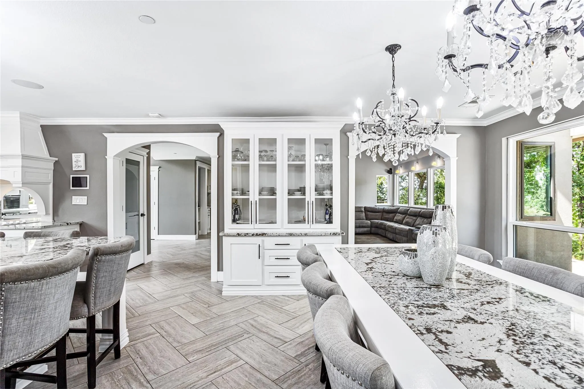 Single Family Residence For Sale in Tarrant County , 9204 Indian Knoll Trail, Keller, Texas 76248, 4 Bedroom, 3 Bathroom, 6 Garage spaces, 4,444 Sqft, built in 1972, mls#21343156, Real Estate Agent in Keller, Homes For Sale in Tarrant county, Homes For Sale in Keller, Realtor in Keller Texas, Real Estate Brokerage Independent Realty Texas, Luminita Cordes Realtor