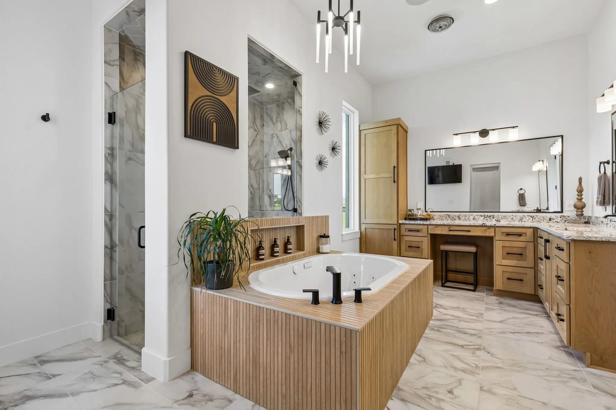 Single Family Residence For Sale in Tarrant County , 12311 Bella Cirro Drive, Fort Worth, Texas 76126, 4 Bedroom, 3 Bathroom, 3 Garage spaces, 3,369 Sqft, built in 2022, mls#21347662, Real Estate Agent in Fort Worth, Homes For Sale in Tarrant county, Homes For Sale in Fort Worth, Realtor in Fort Worth Texas, Real Estate Brokerage Independent Realty Texas, Luminita Cordes Realtor