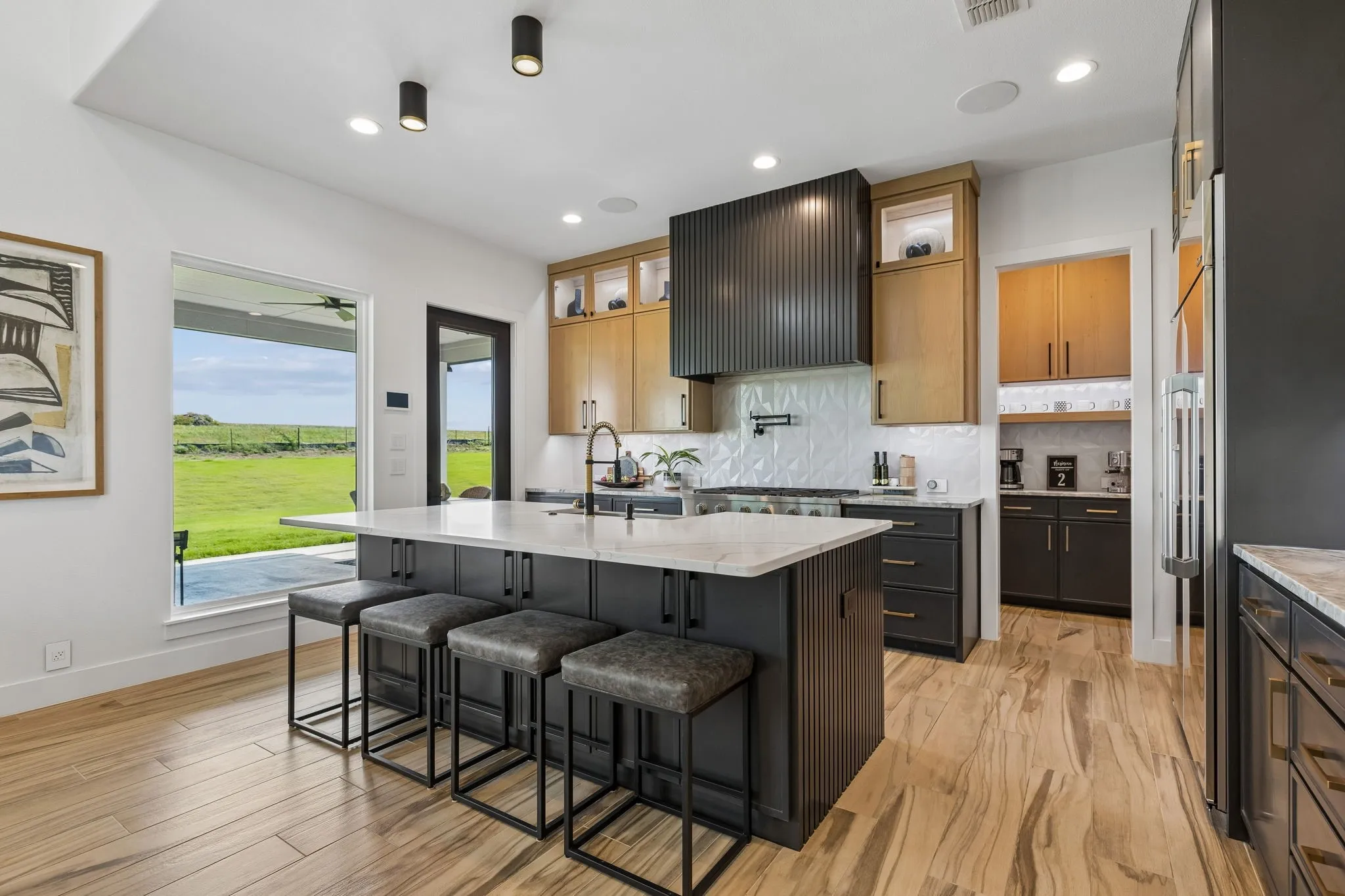 Single Family Residence For Sale in Tarrant County , 12311 Bella Cirro Drive, Fort Worth, Texas 76126, 4 Bedroom, 3 Bathroom, 3 Garage spaces, 3,369 Sqft, built in 2022, mls#21347662, Real Estate Agent in Fort Worth, Homes For Sale in Tarrant county, Homes For Sale in Fort Worth, Realtor in Fort Worth Texas, Real Estate Brokerage Independent Realty Texas, Luminita Cordes Realtor