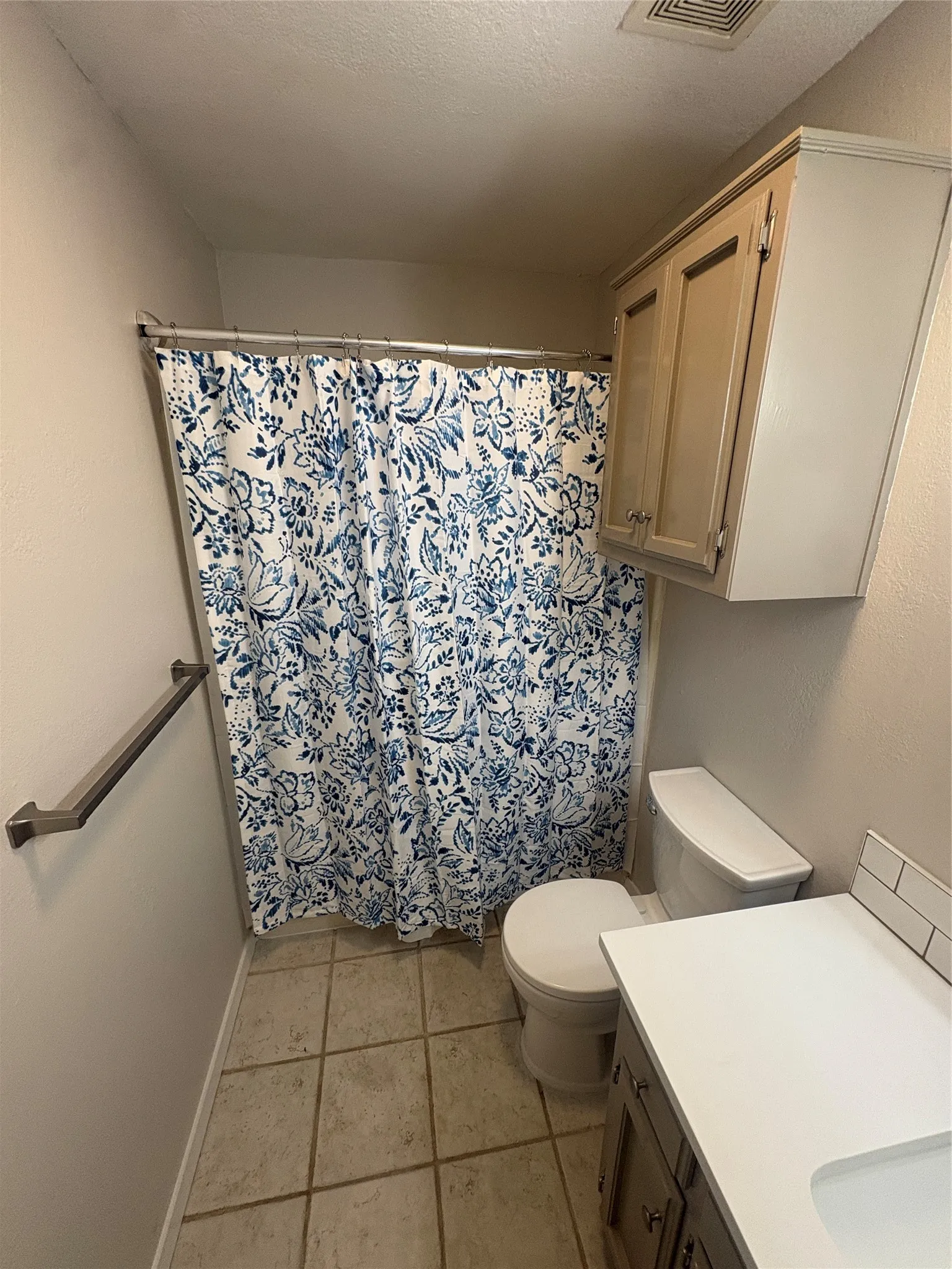 Condominium For Rent in Denton County , 904 N Austin Street, Denton, Texas 76201, 1 Bedroom, 1 Bathroom, Garage spaces, 697 Sqft, built in 1983, mls#21347671, Real Estate Agent in Denton, Homes For Rent in Denton county, Homes For Rent in Denton, Realtor in Denton Texas, Real Estate Brokerage Independent Realty Texas, Luminita Cordes Realtor