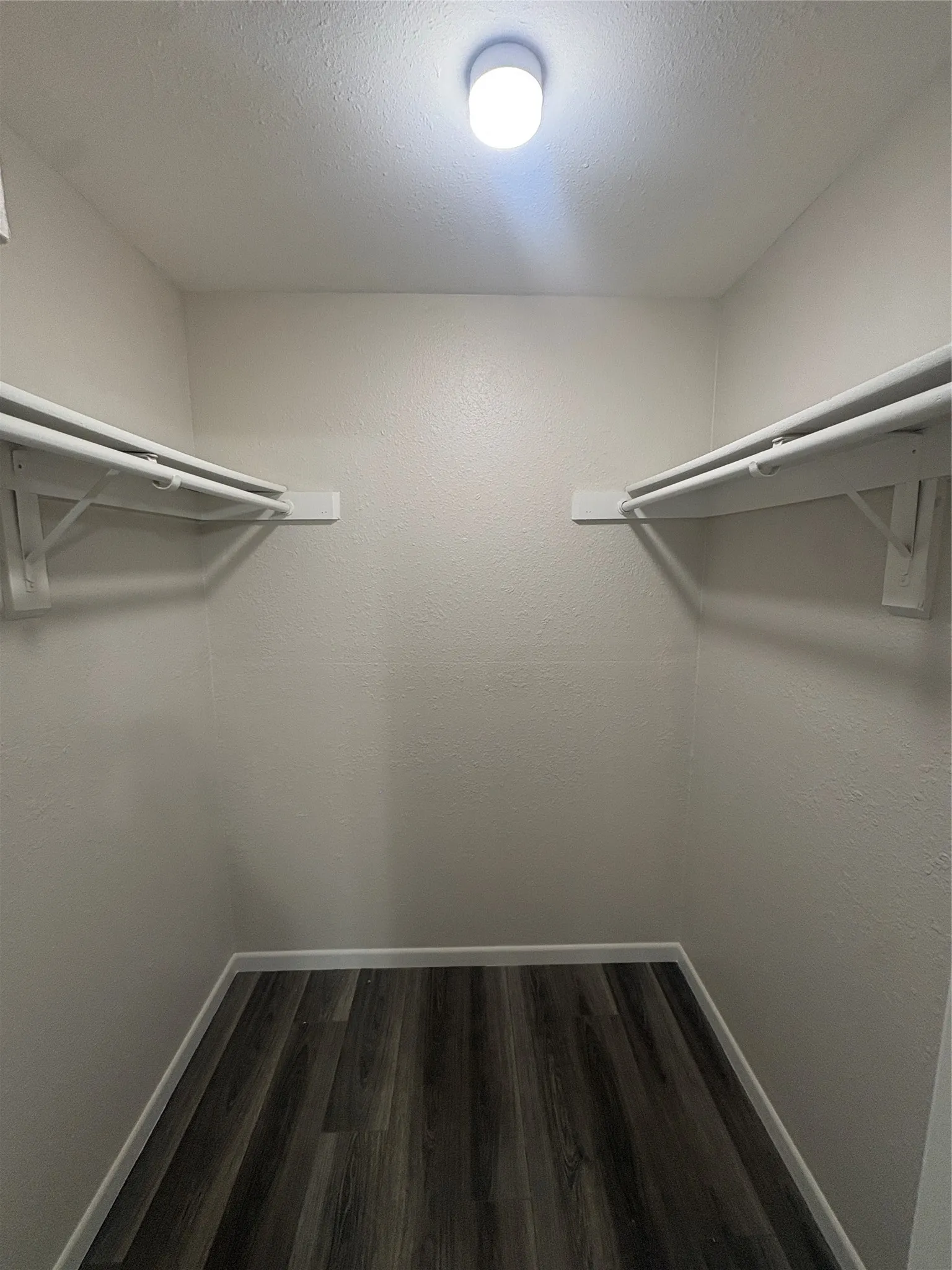 Condominium For Rent in Denton County , 904 N Austin Street, Denton, Texas 76201, 1 Bedroom, 1 Bathroom, Garage spaces, 697 Sqft, built in 1983, mls#21347671, Real Estate Agent in Denton, Homes For Rent in Denton county, Homes For Rent in Denton, Realtor in Denton Texas, Real Estate Brokerage Independent Realty Texas, Luminita Cordes Realtor