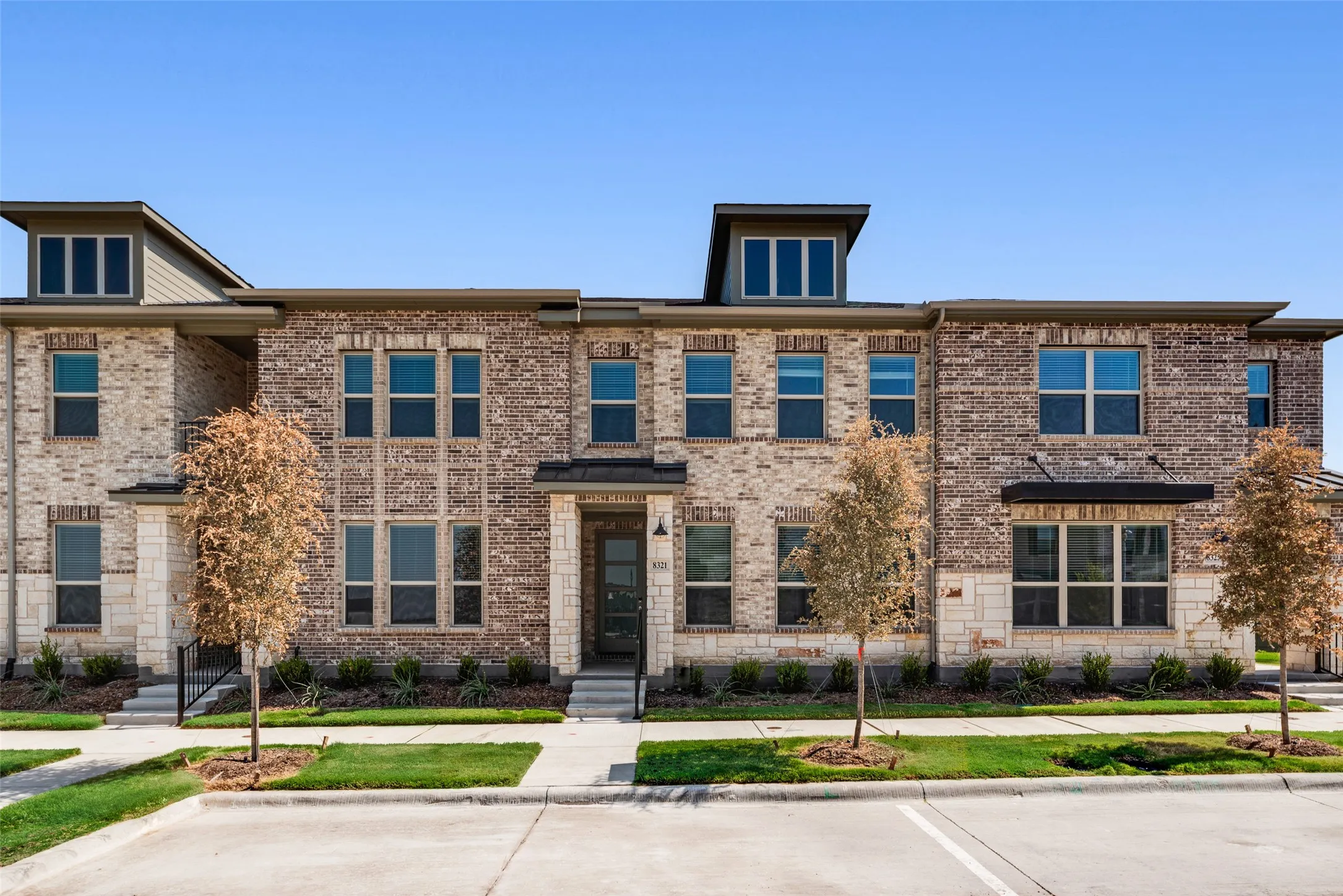 Townhouse For Sale in Dallas County , 8321 Bayside Drive, Rowlett, Texas 75088, 3 Bedroom, 3 Bathroom, 2 Garage spaces, 1,914 Sqft, built in 2026, mls#21347056, Real Estate Agent in Rowlett, Homes For Sale in Dallas county, Homes For Sale in Rowlett, Realtor in Rowlett Texas, Real Estate Brokerage Independent Realty Texas, Luminita Cordes Realtor